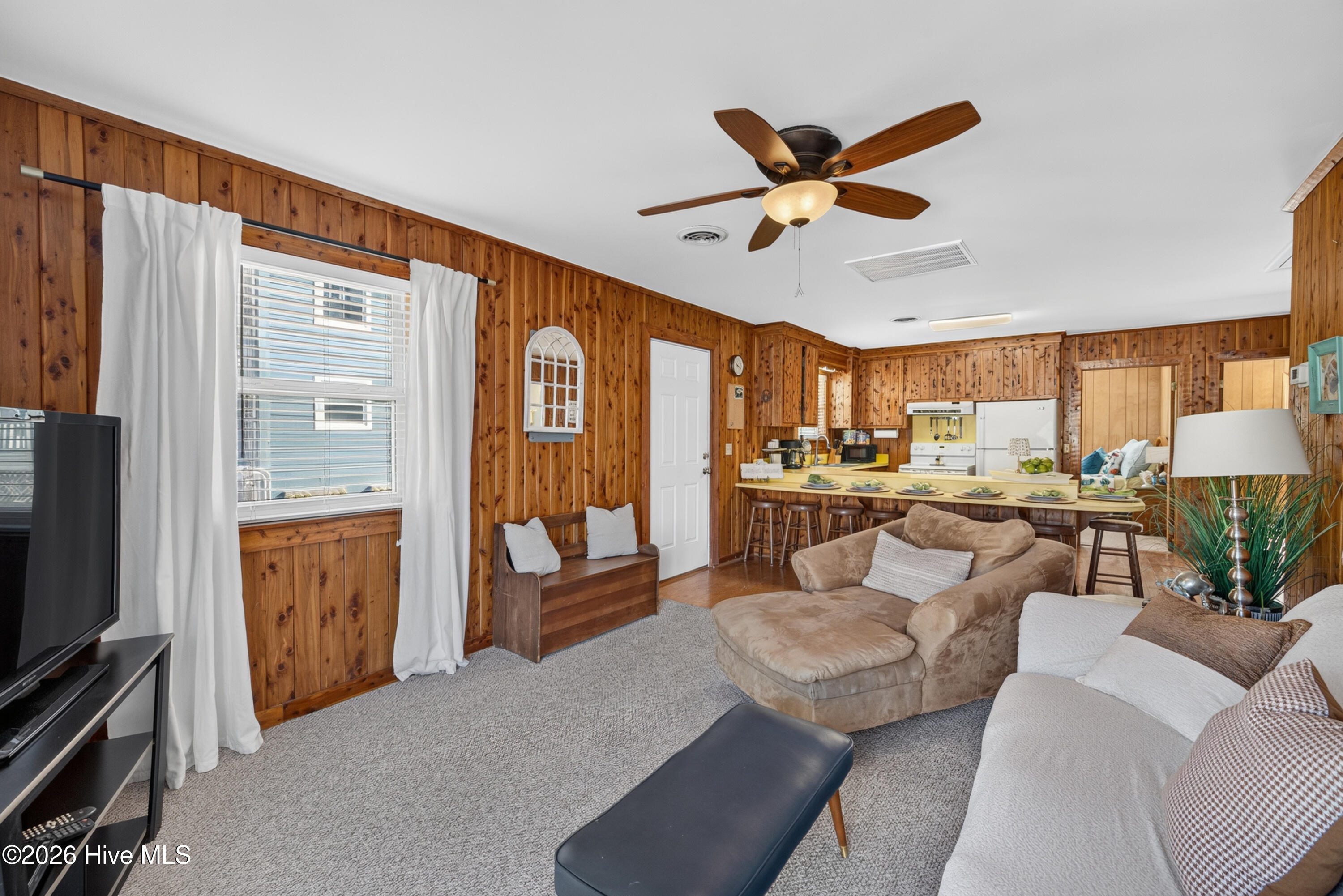 1402 Canal Drive Property Photo 11