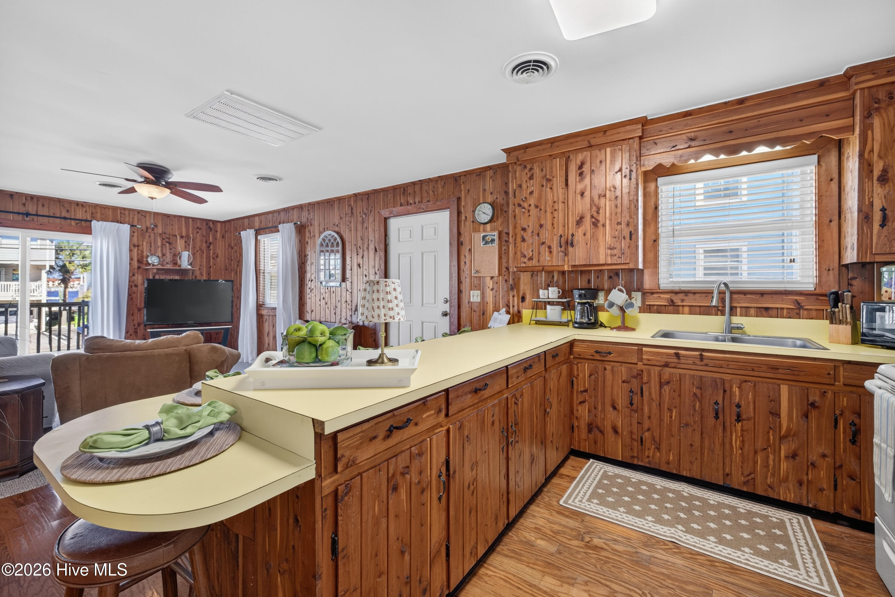 1402 Canal Drive Property Photo 15