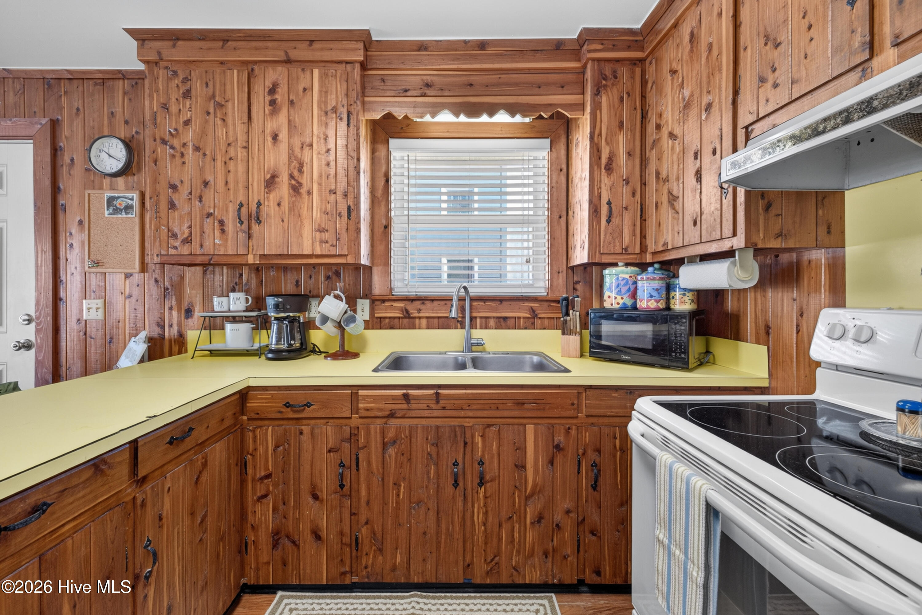 1402 Canal Drive Property Photo 16