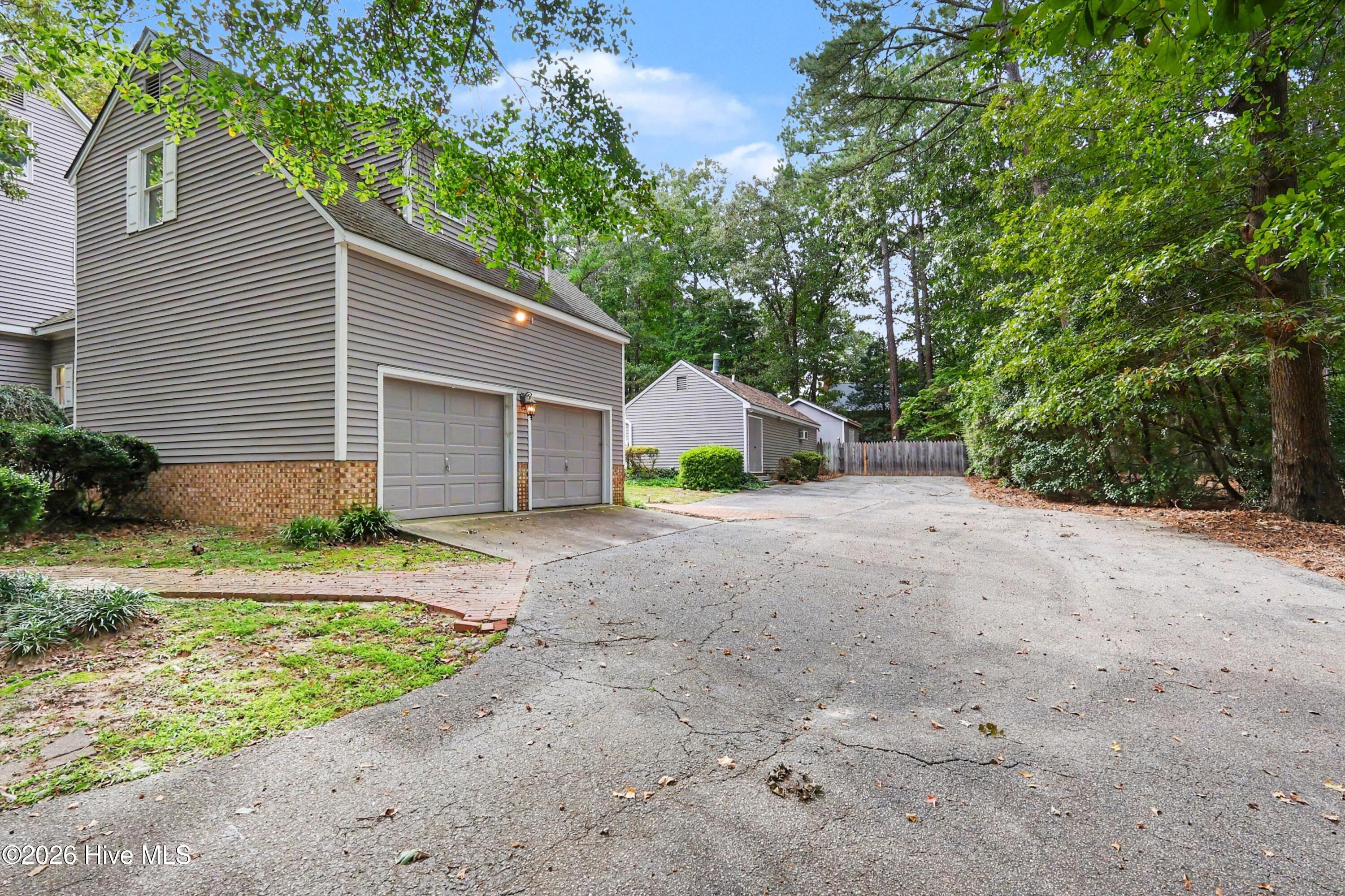 2708 Coleberry Trail Property Photo 35