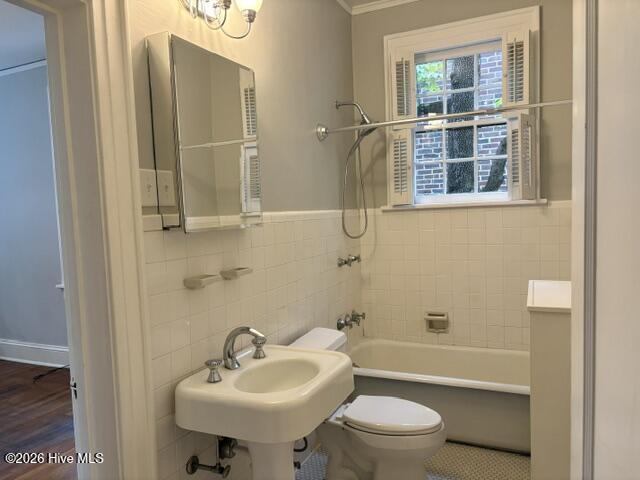 1512 Beal Street Property Photo 12
