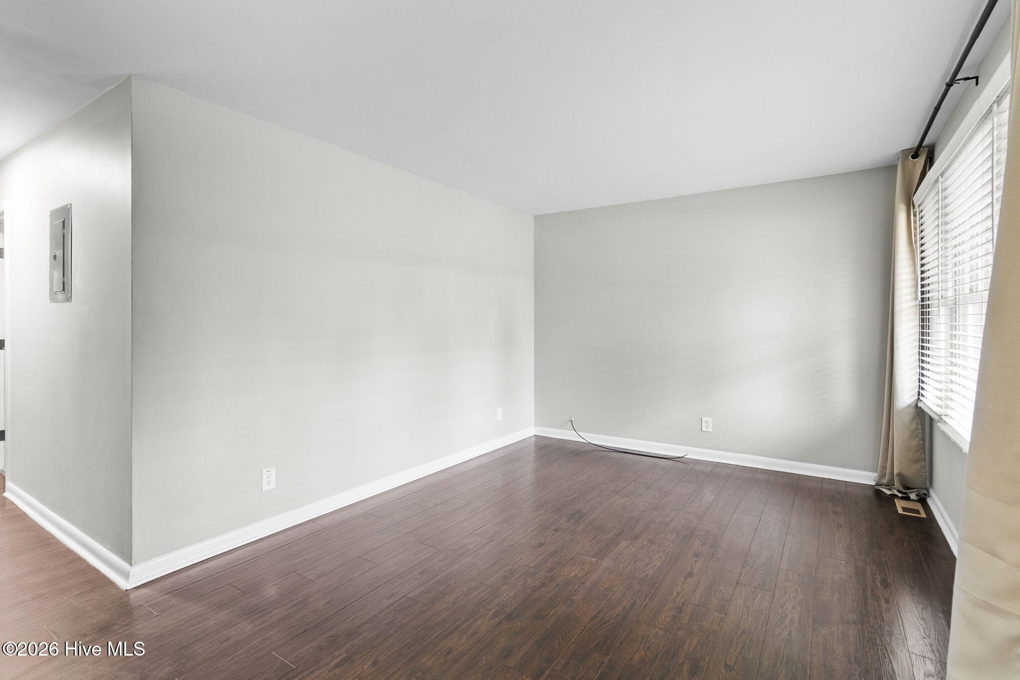 4106 Knollwood Drive Property Photo 5