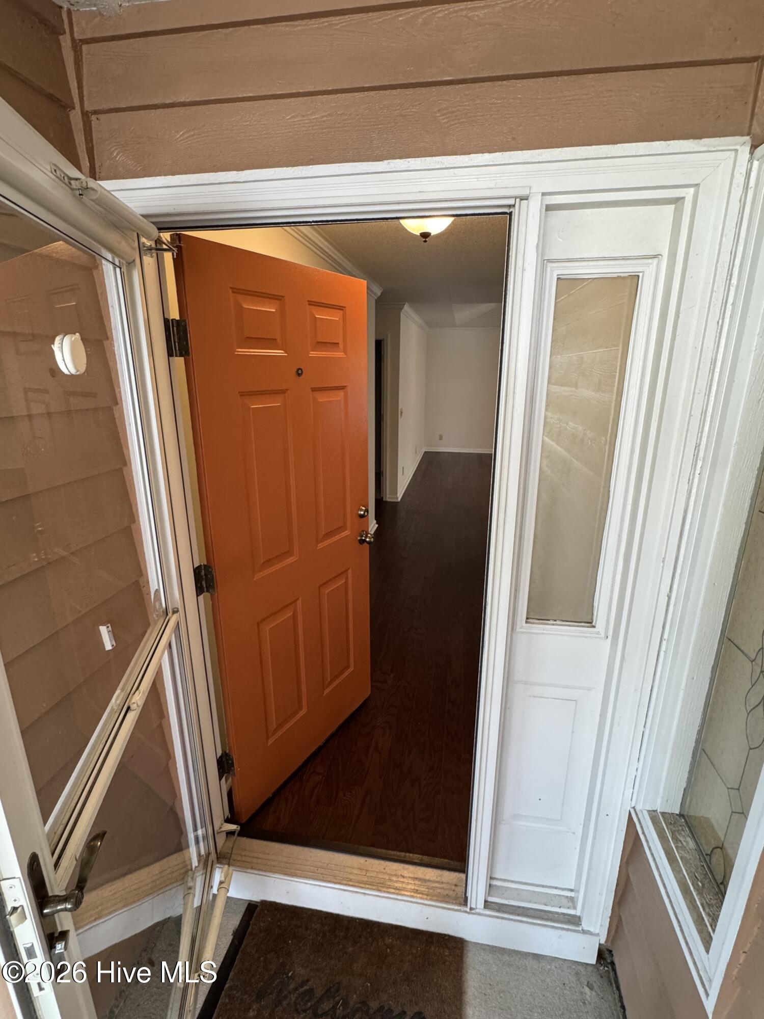515 Fairway Drive W Property Photo 2
