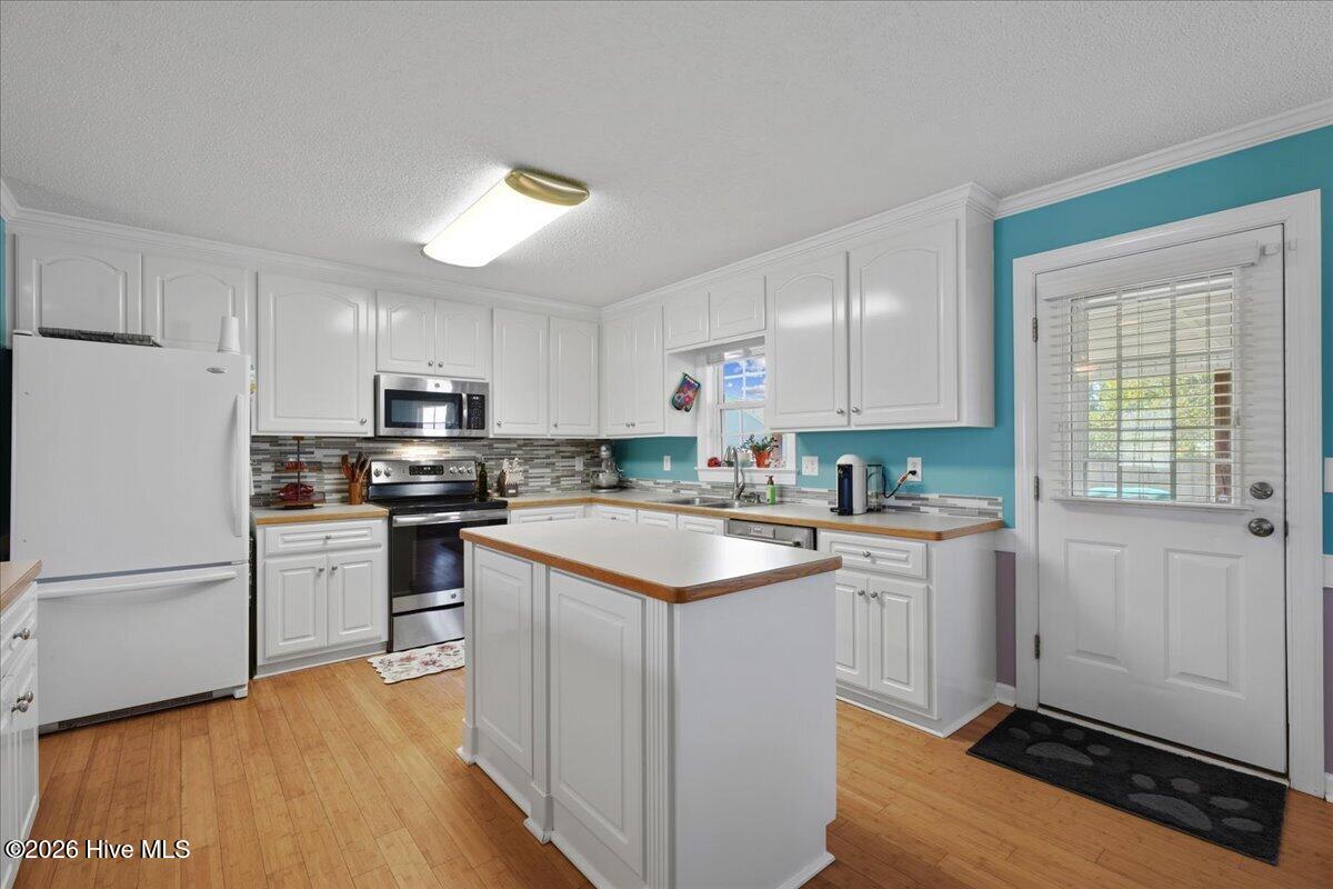208 Striding Ridge Drive Property Photo 11