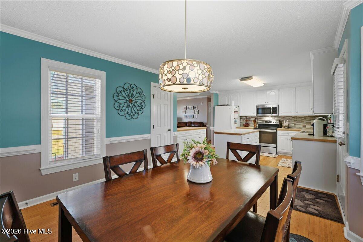 208 Striding Ridge Drive Property Photo 13