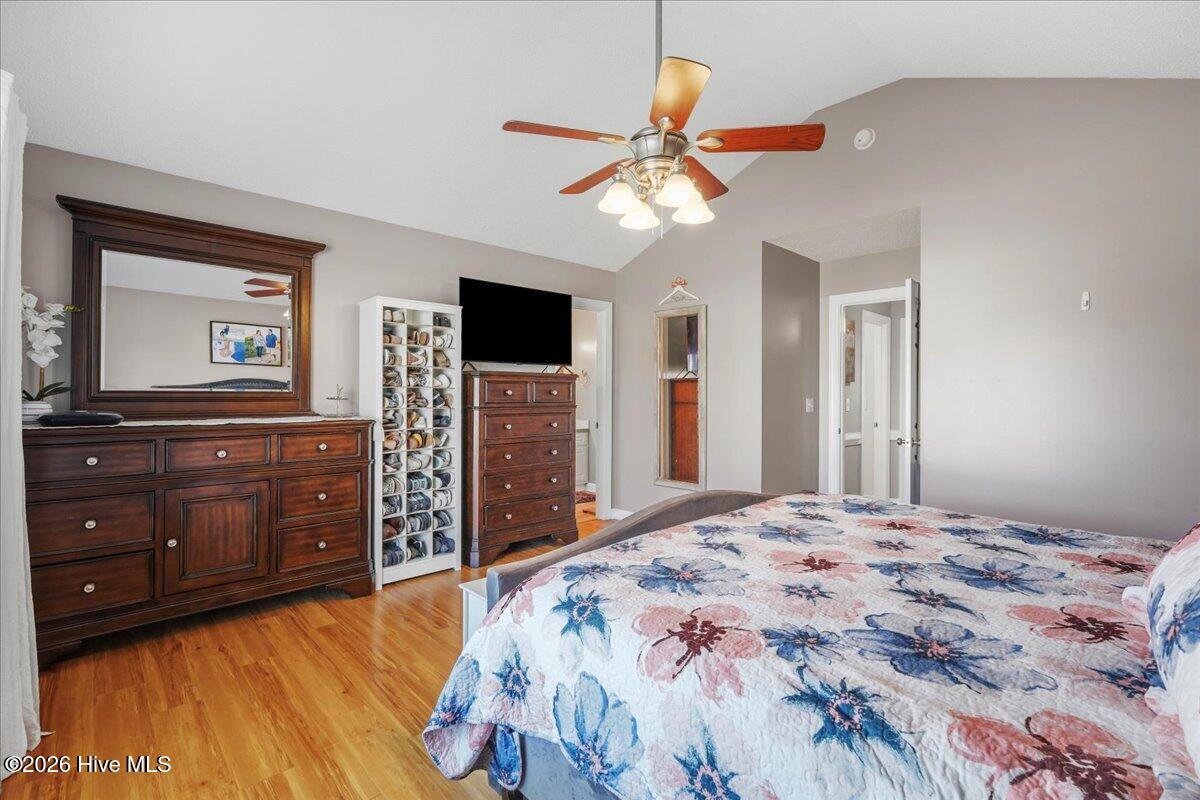 208 Striding Ridge Drive Property Photo 17