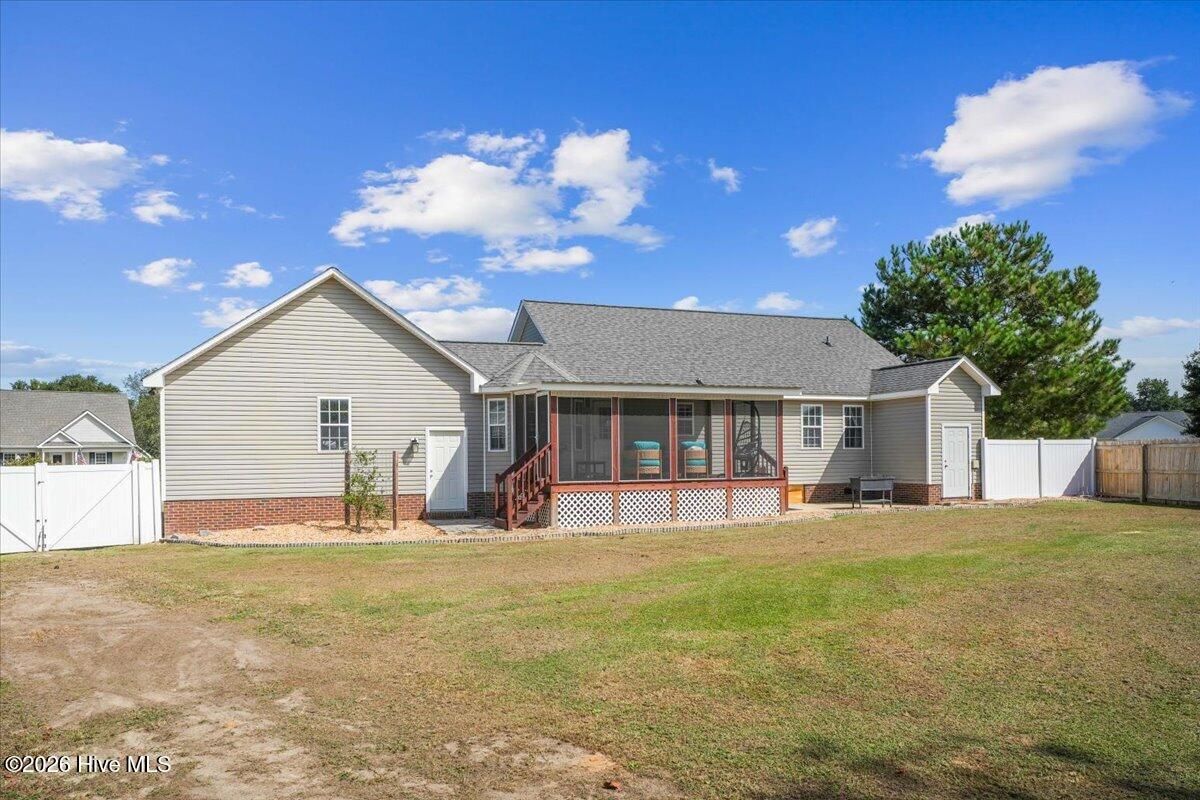 208 Striding Ridge Drive Property Photo 32
