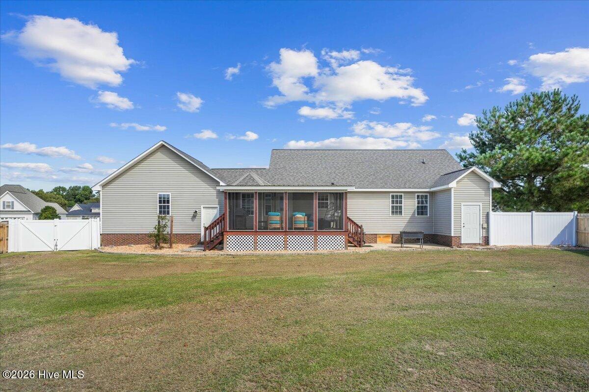 208 Striding Ridge Drive Property Photo 34