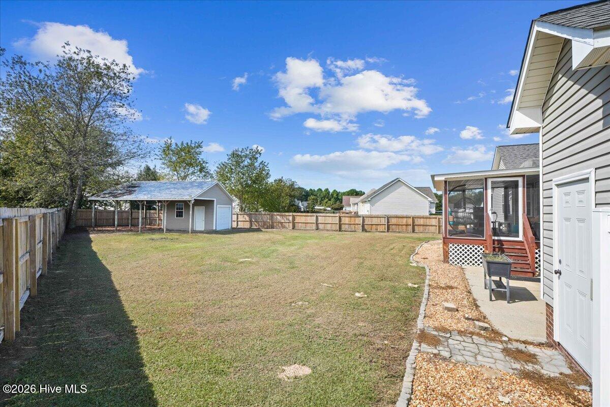 208 Striding Ridge Drive Property Photo 35
