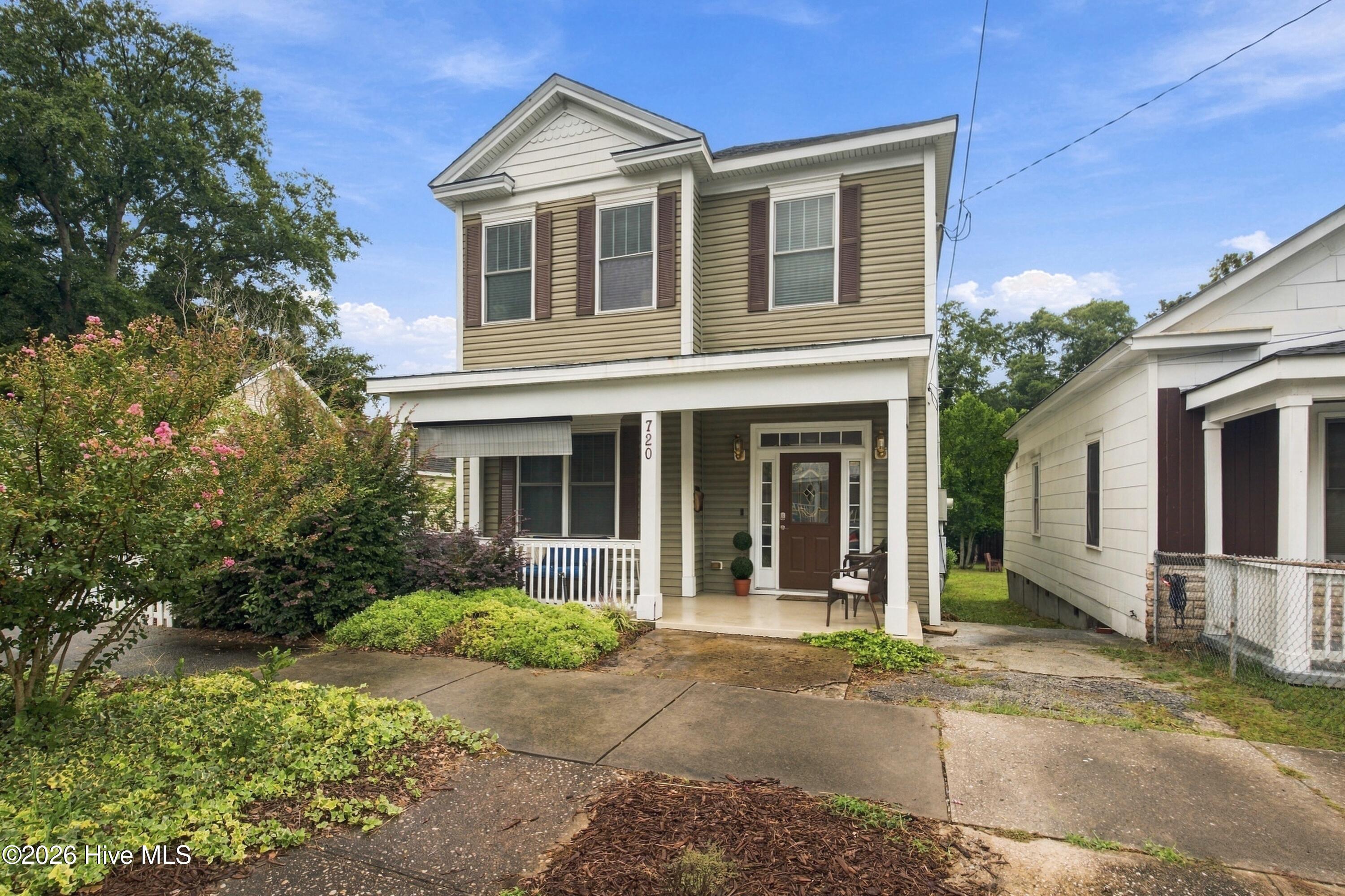 720 S 6th Street Property Photo 1