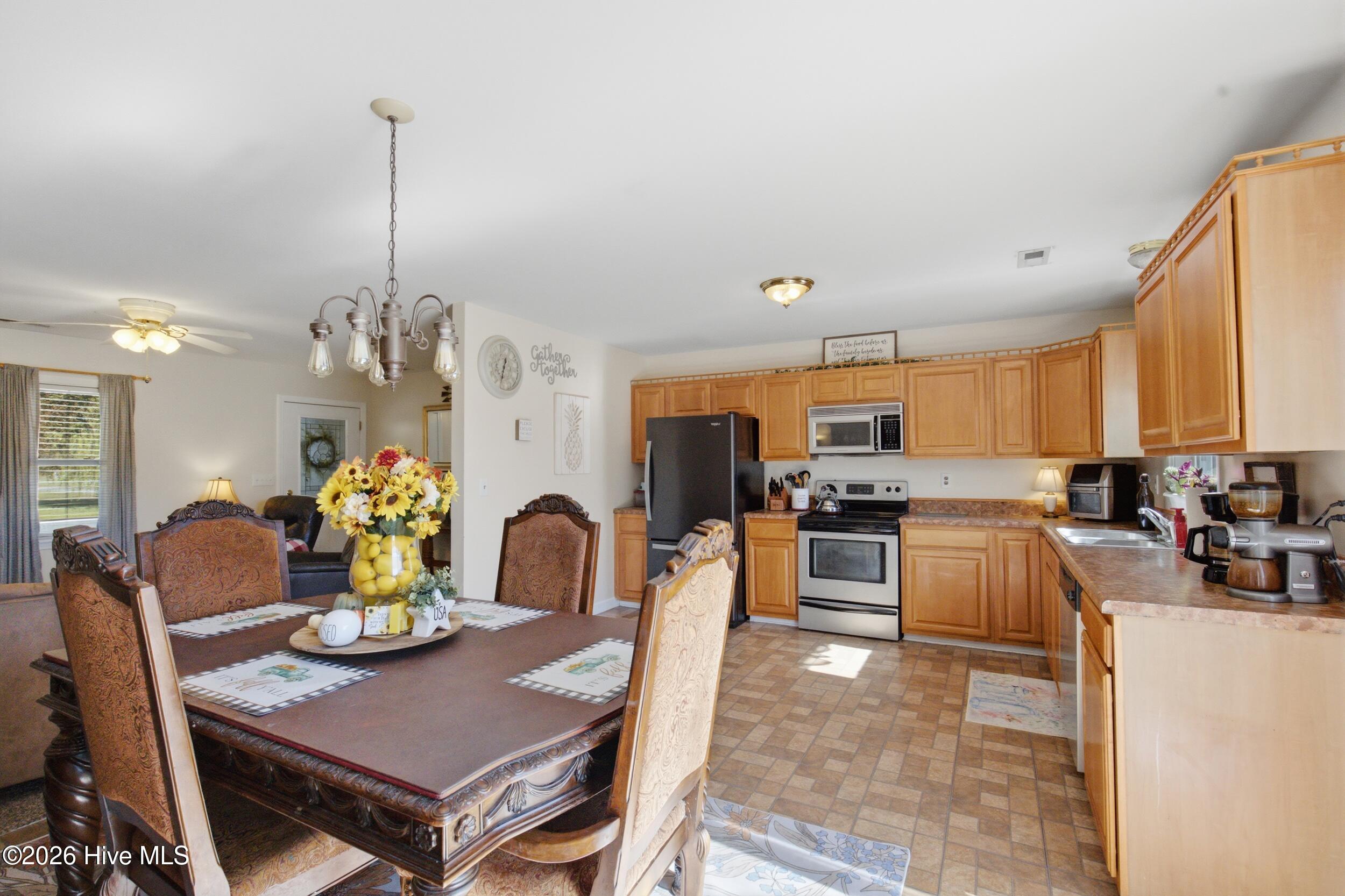 103 Terrilynn Way Property Photo 11