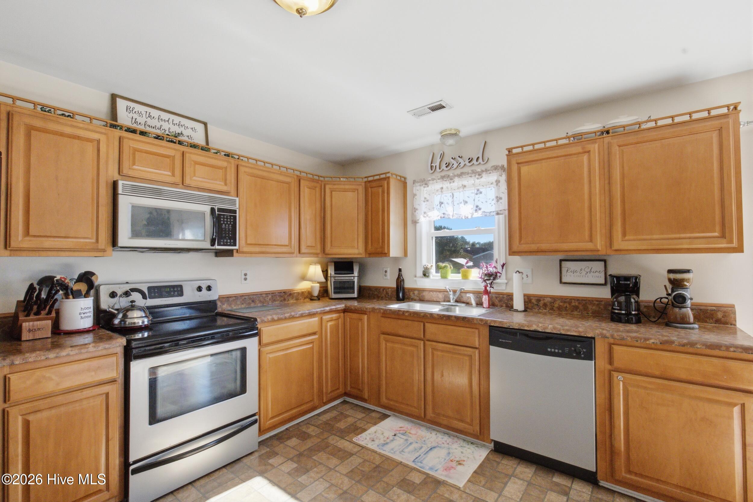 103 Terrilynn Way Property Photo 13