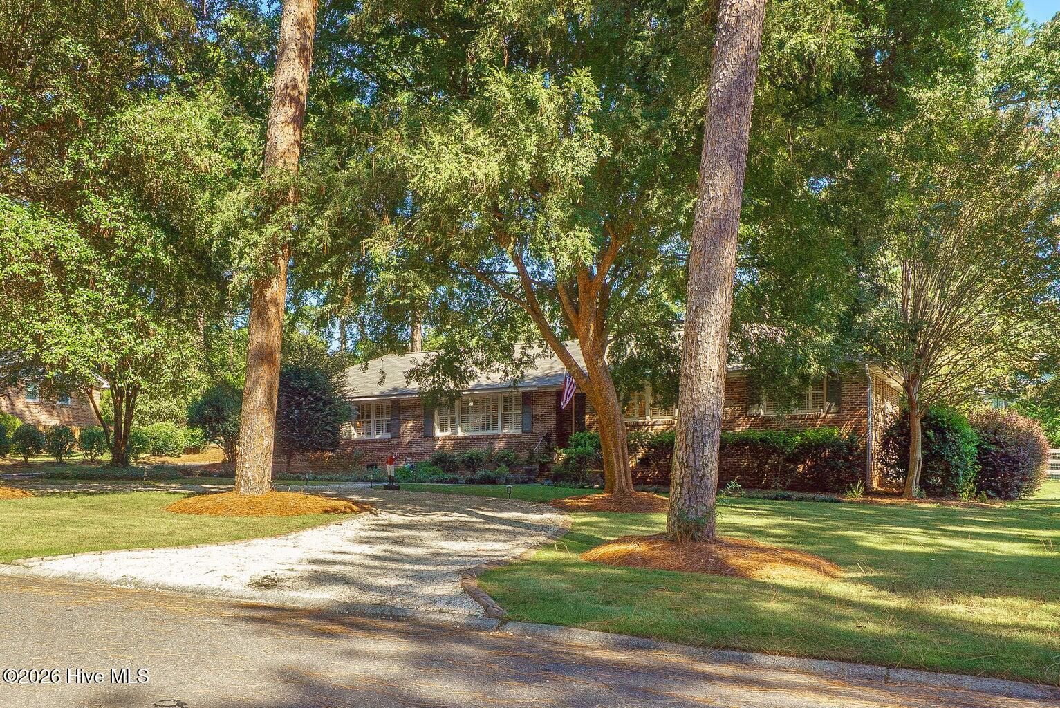 119 Idlewild Drive Property Photo 3