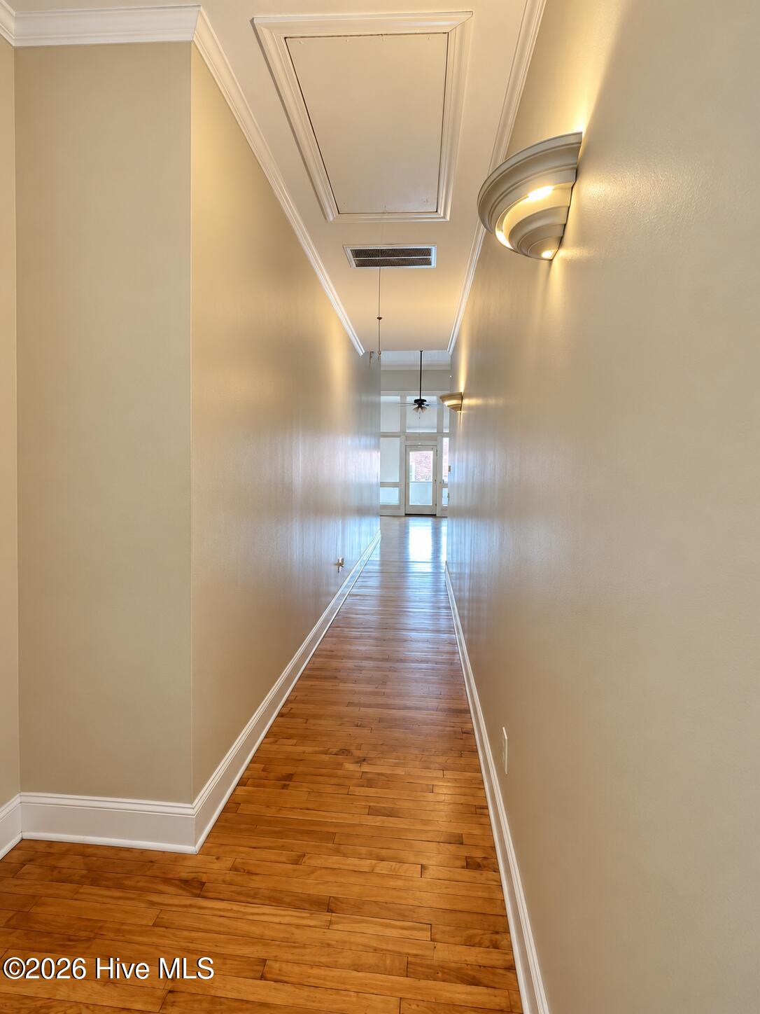 307 Middle Street Apt B Property Photo 5