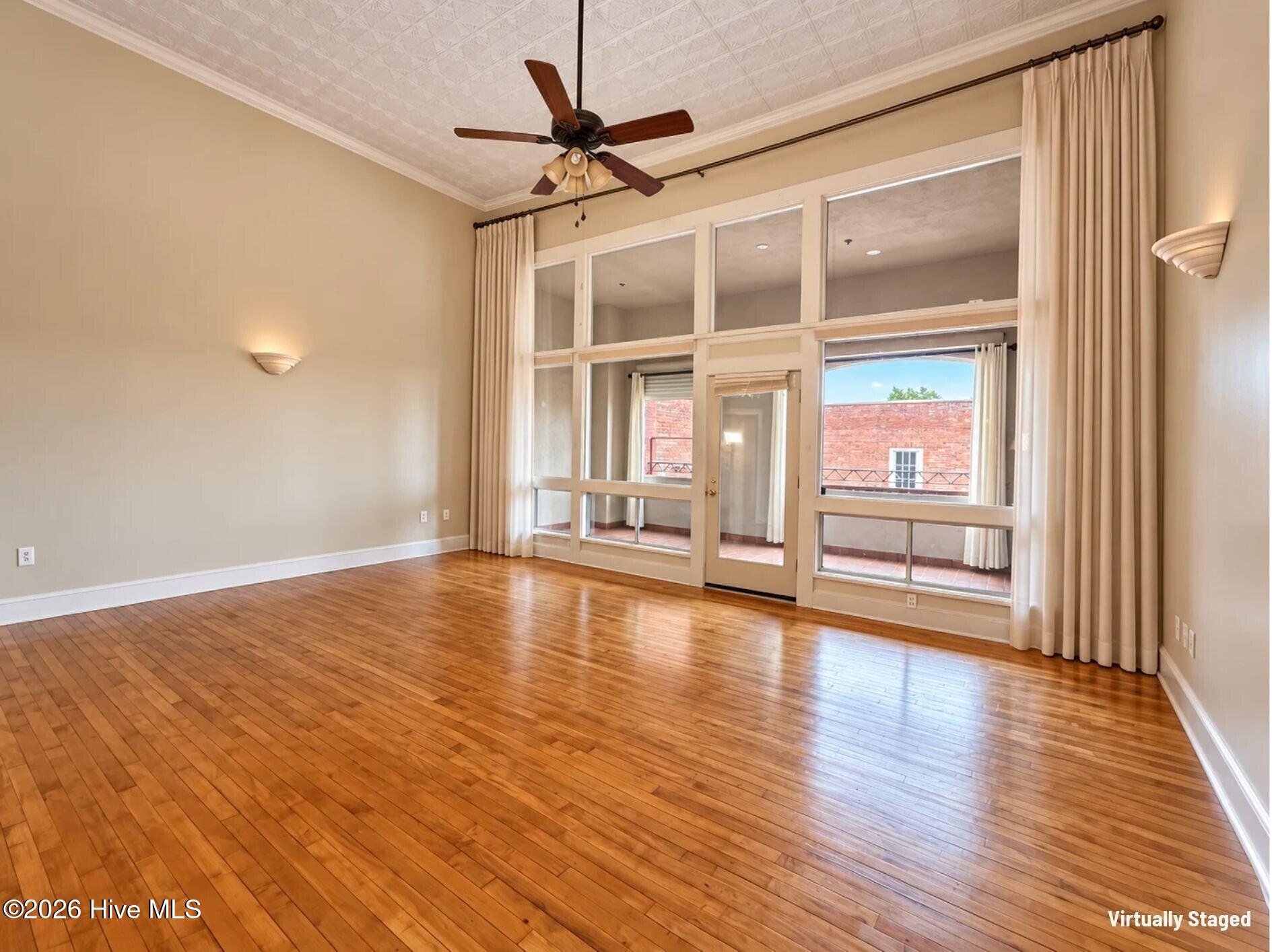 307 Middle Street Apt B Property Photo 9