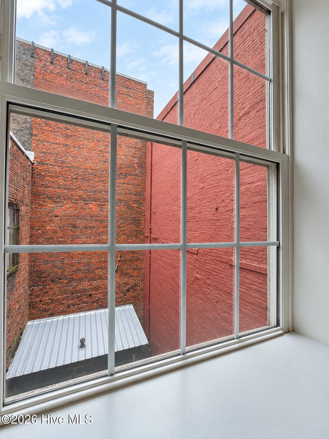 307 Middle Street Apt B Property Photo 40