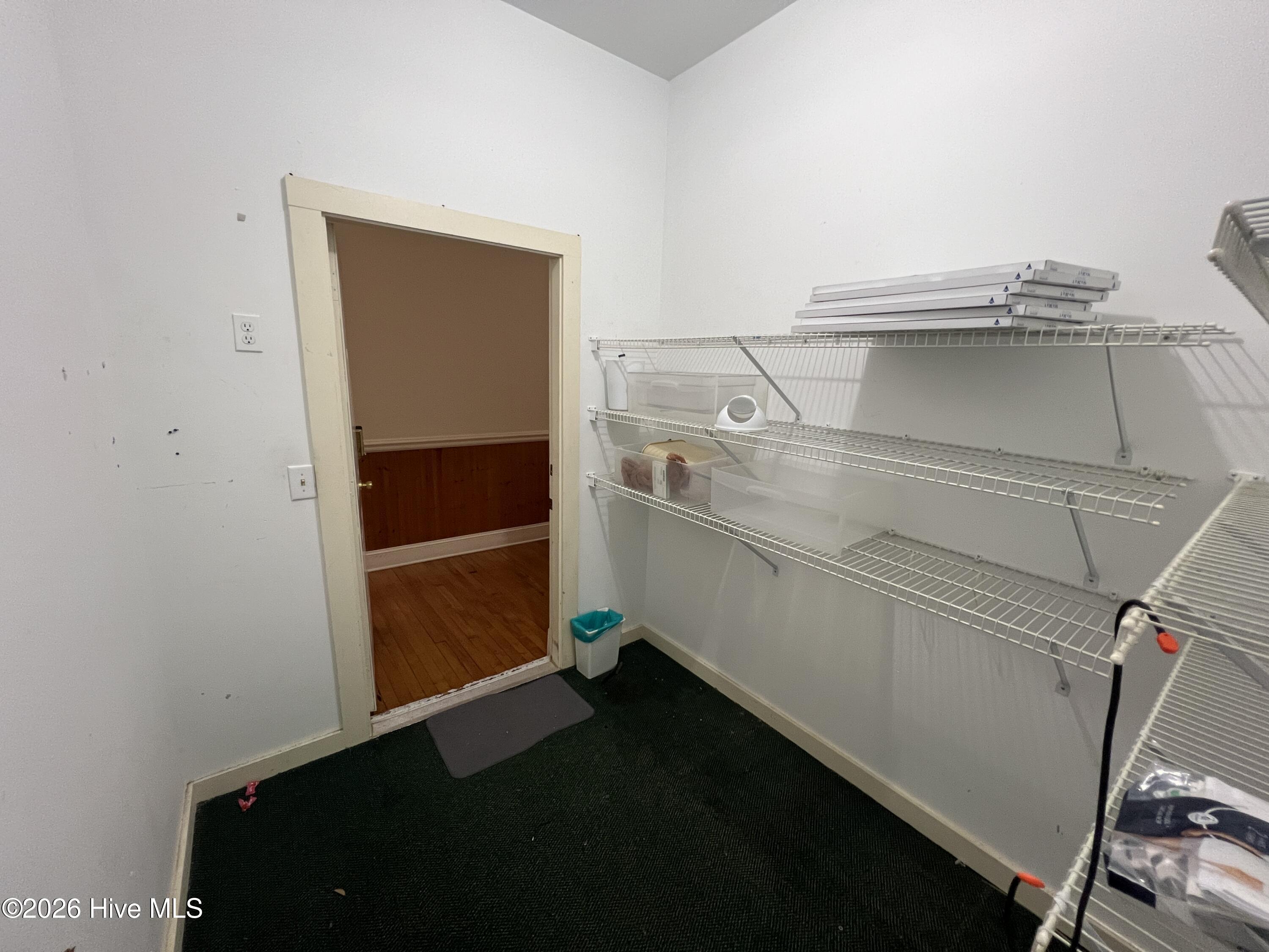 307 Middle Street Apt B Property Photo 43