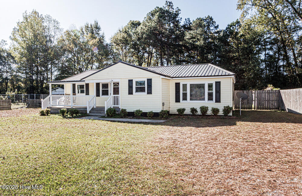 2148 Acorn Hill Road Property Photo 1