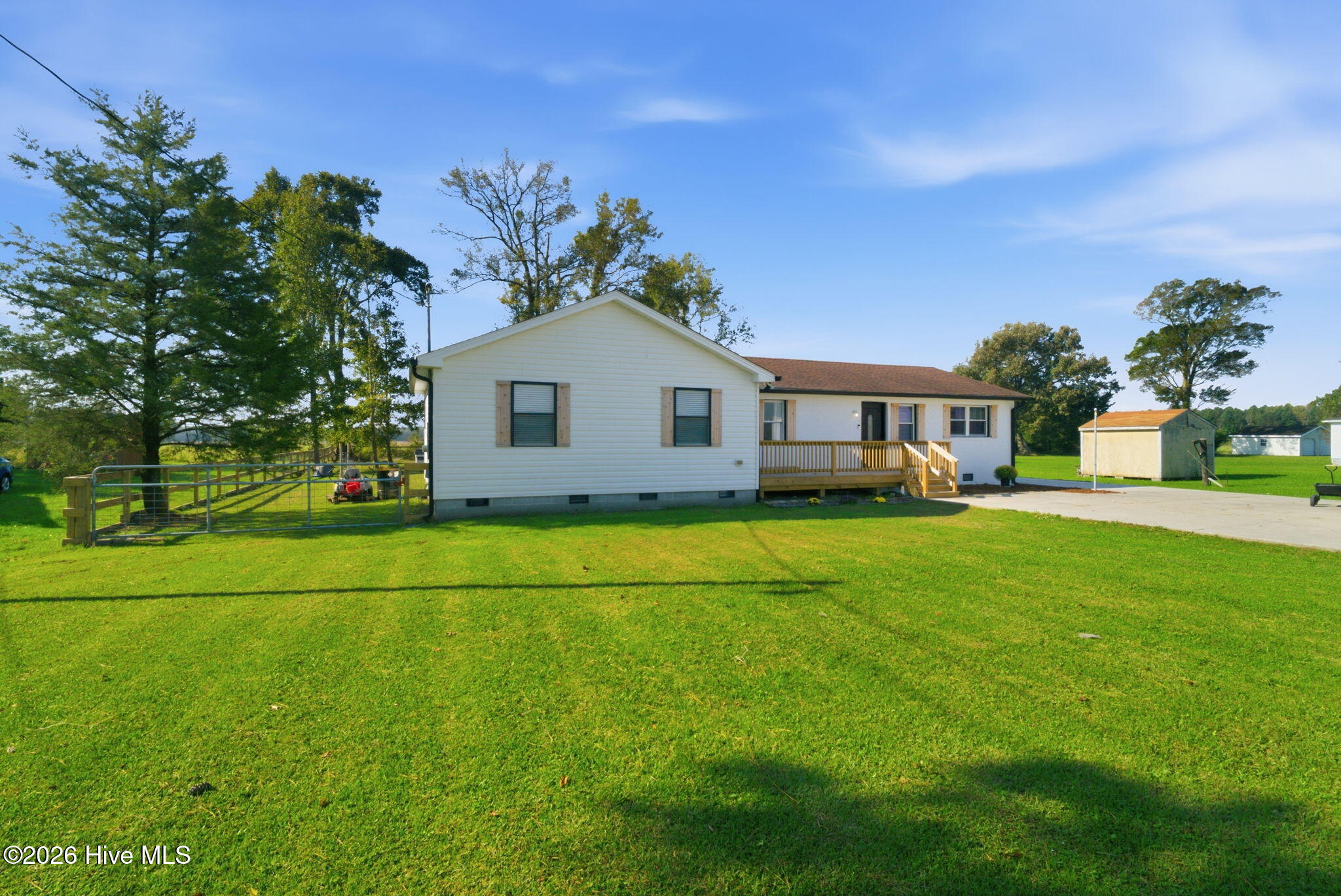 141 Lilly Road Property Photo 3