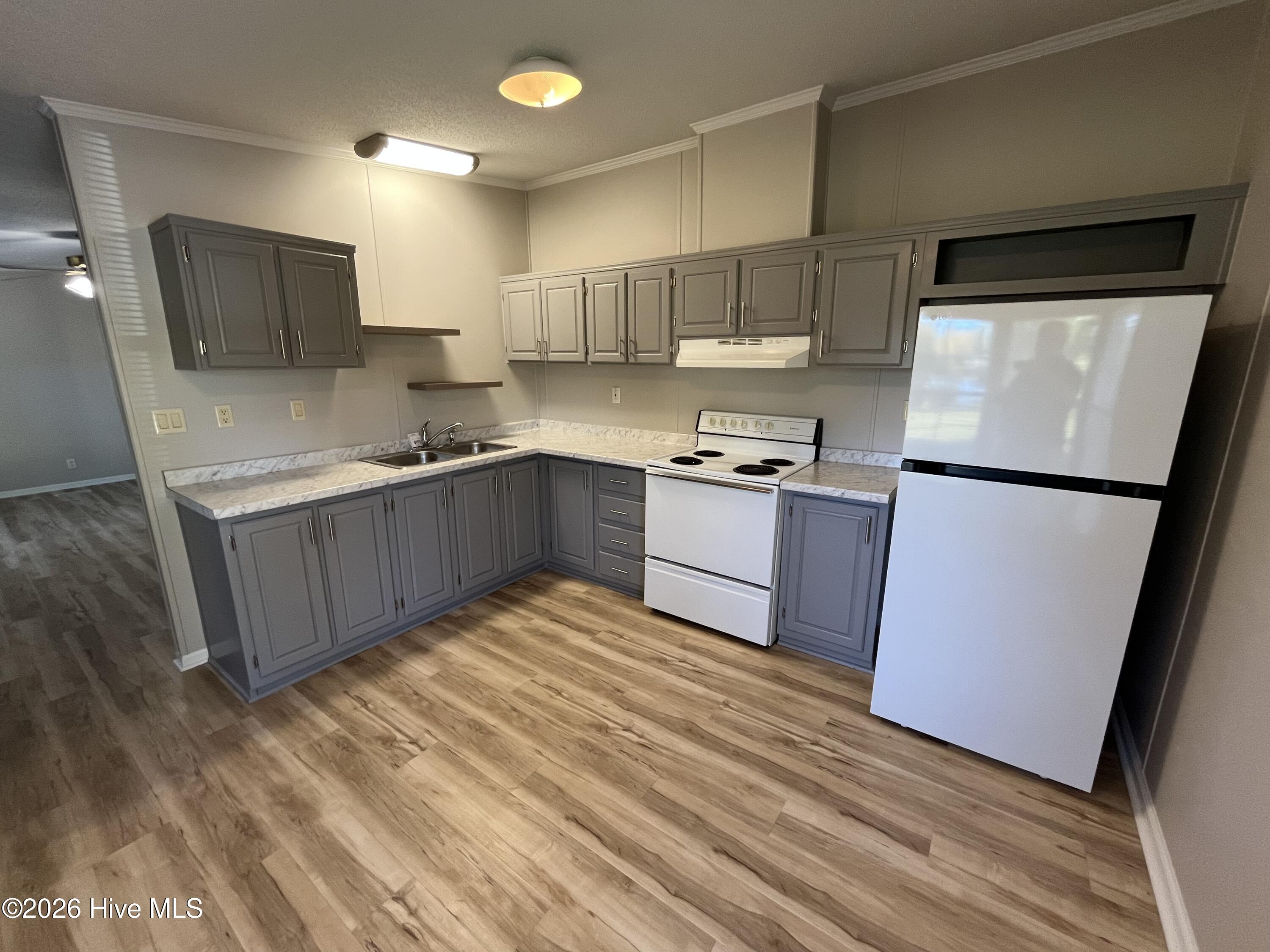 720 Bay Harbor Drive Property Photo 11