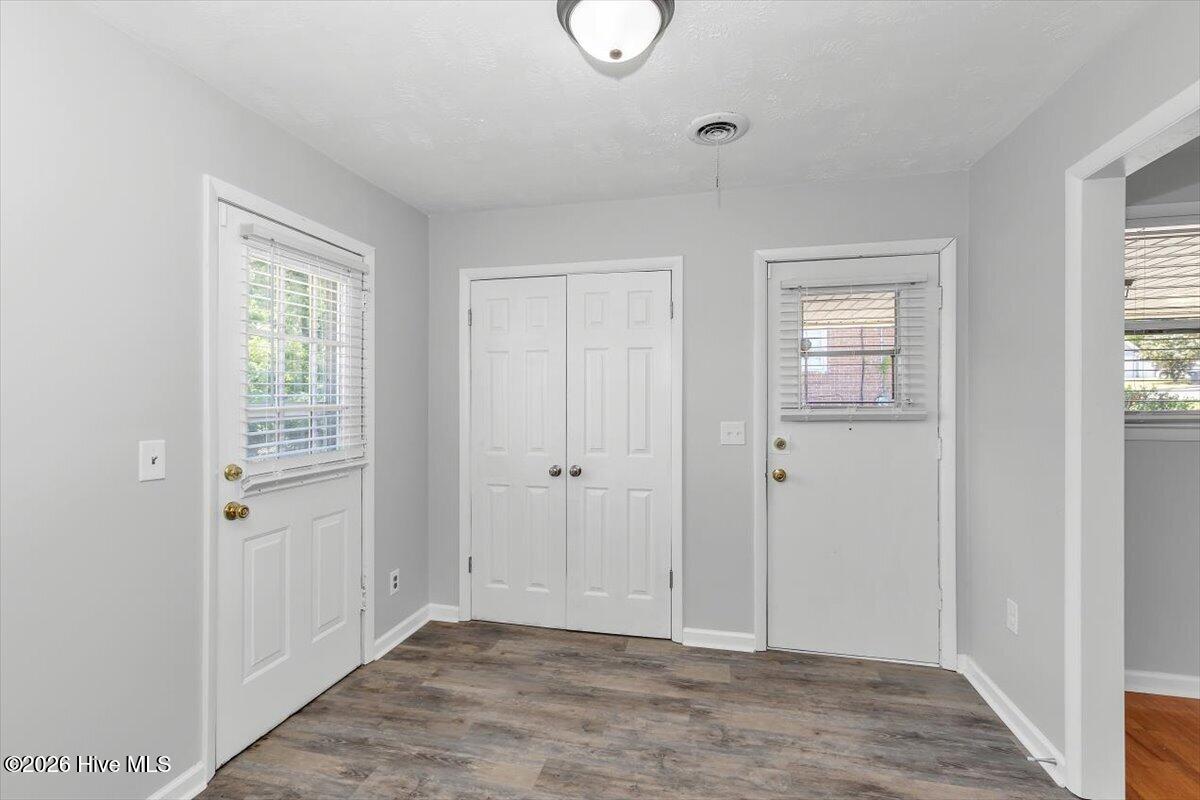 2240 Walden Drive Property Photo 7