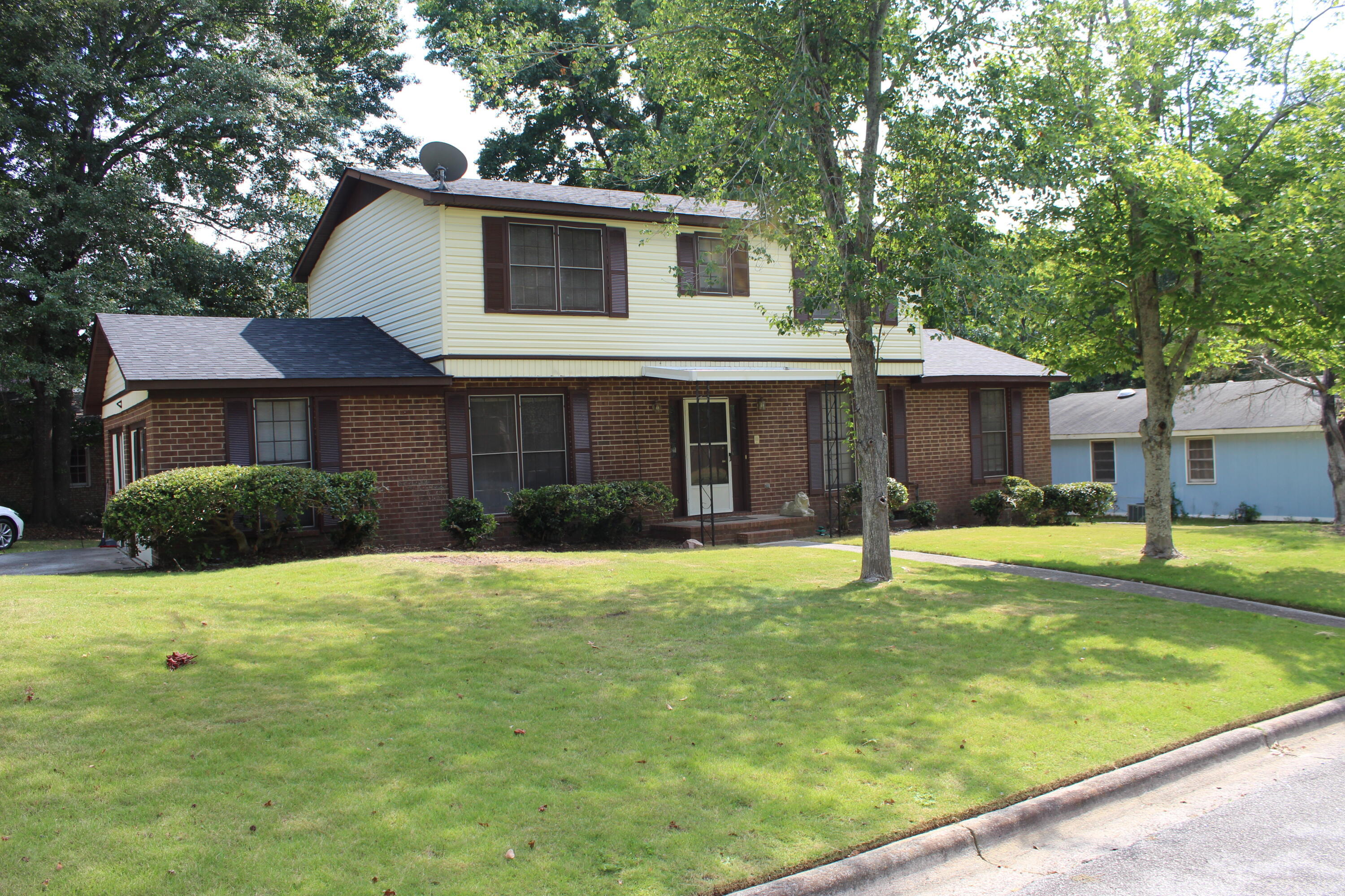 139 Caymen Court Property Photo 1