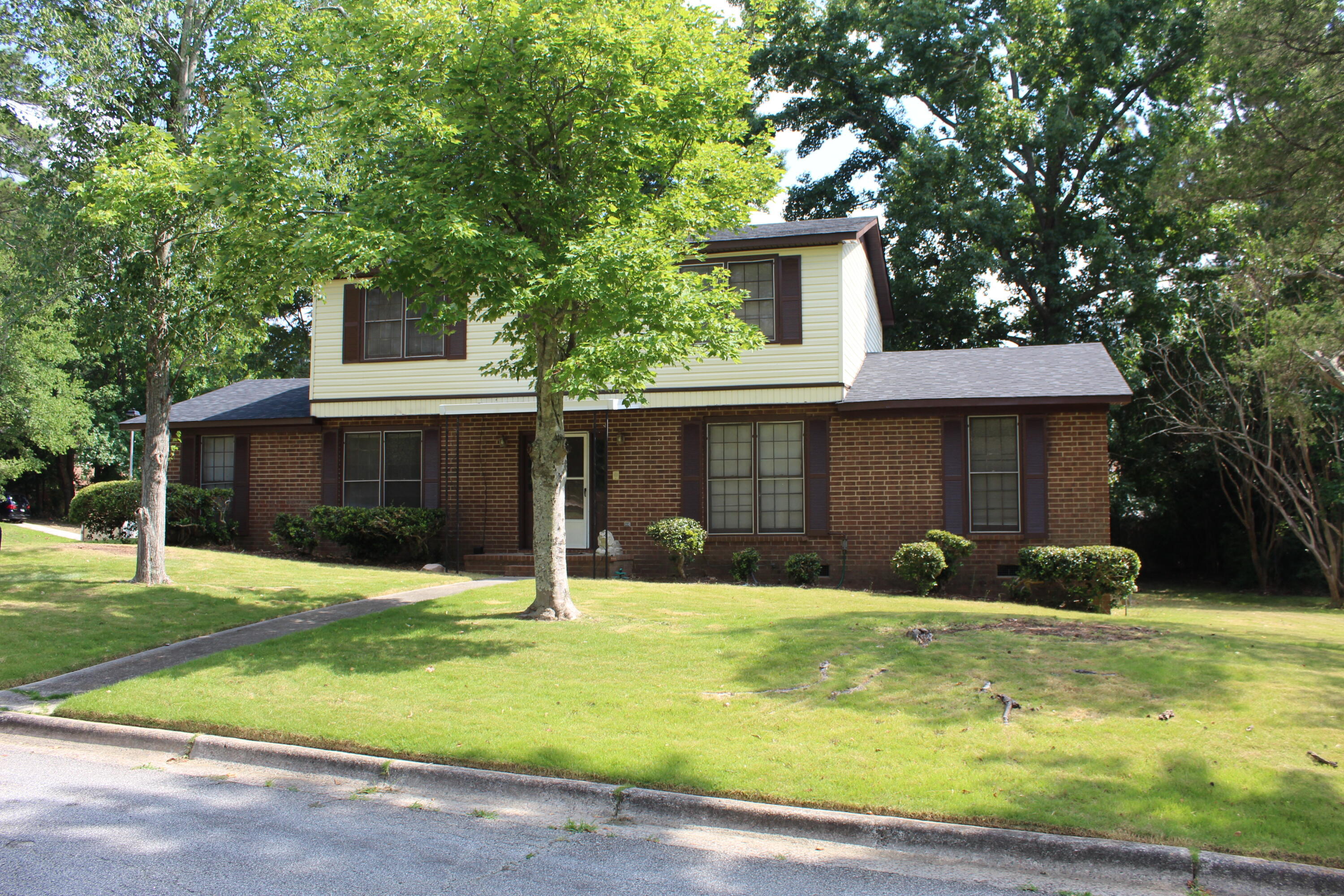 139 Caymen Court Property Photo 6