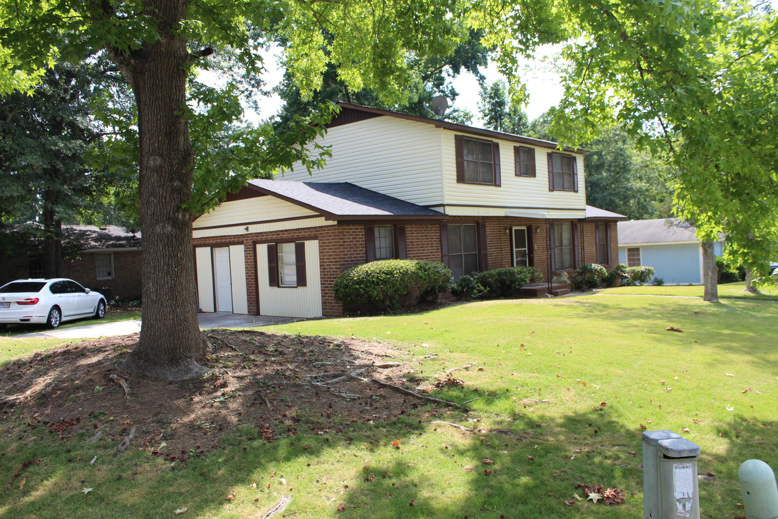 139 Caymen Court Property Photo 7