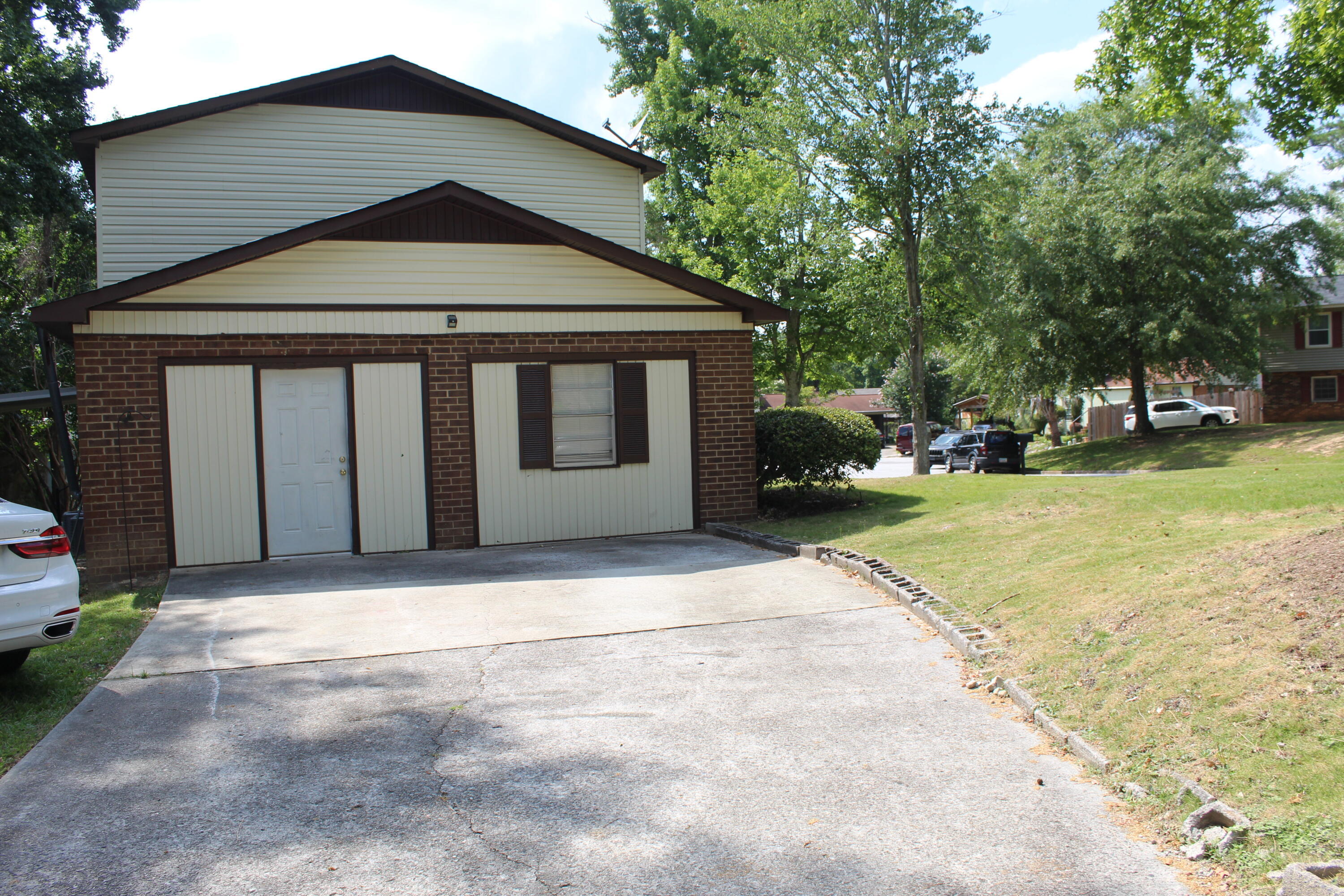 139 Caymen Court Property Photo 10
