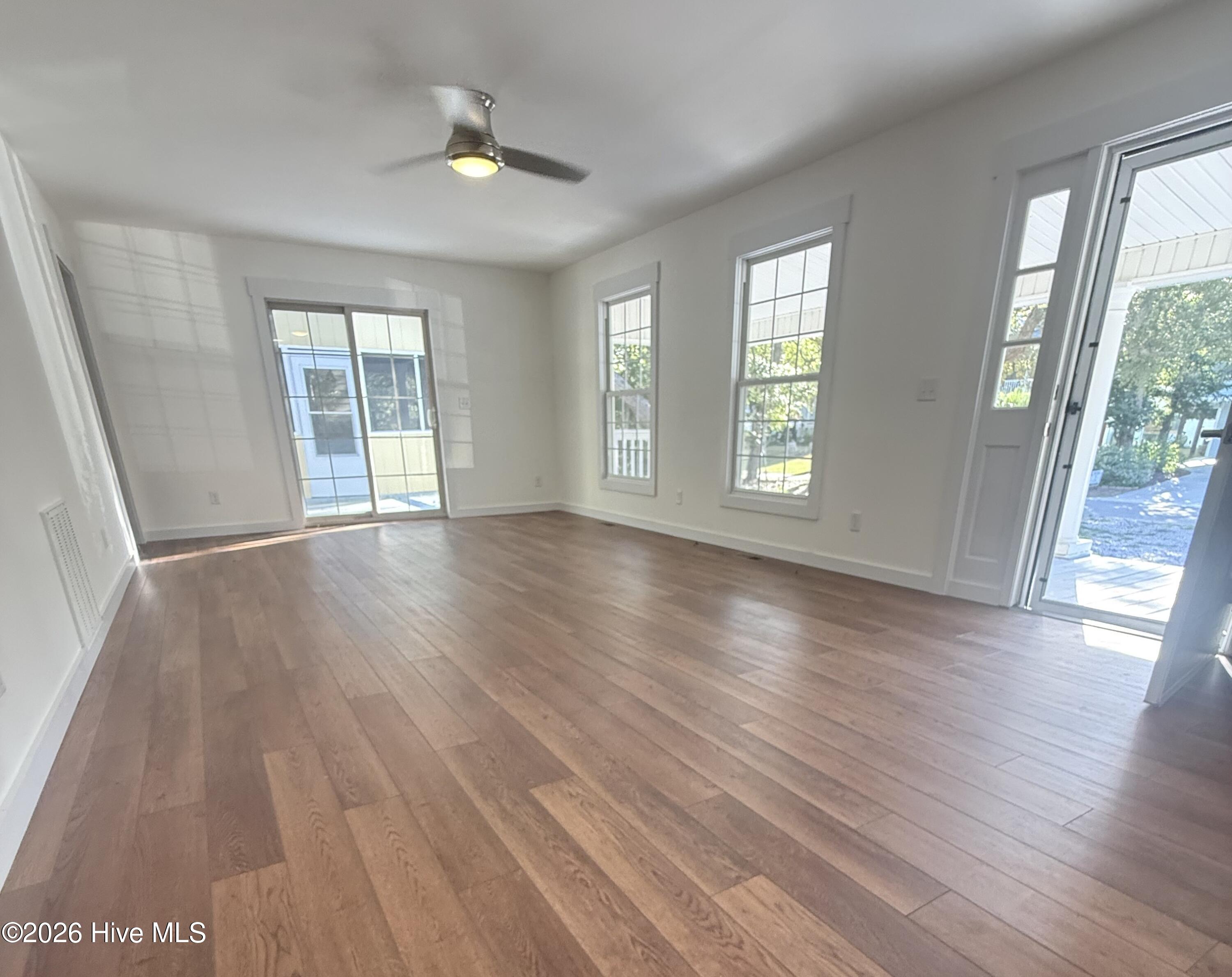 108 Nw 29th Street Property Photo 2