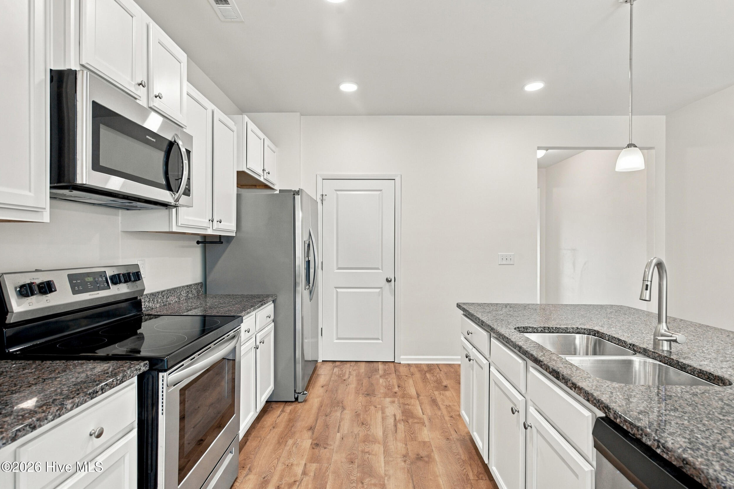 9720 Woodriff Circle Ne Property Photo 14