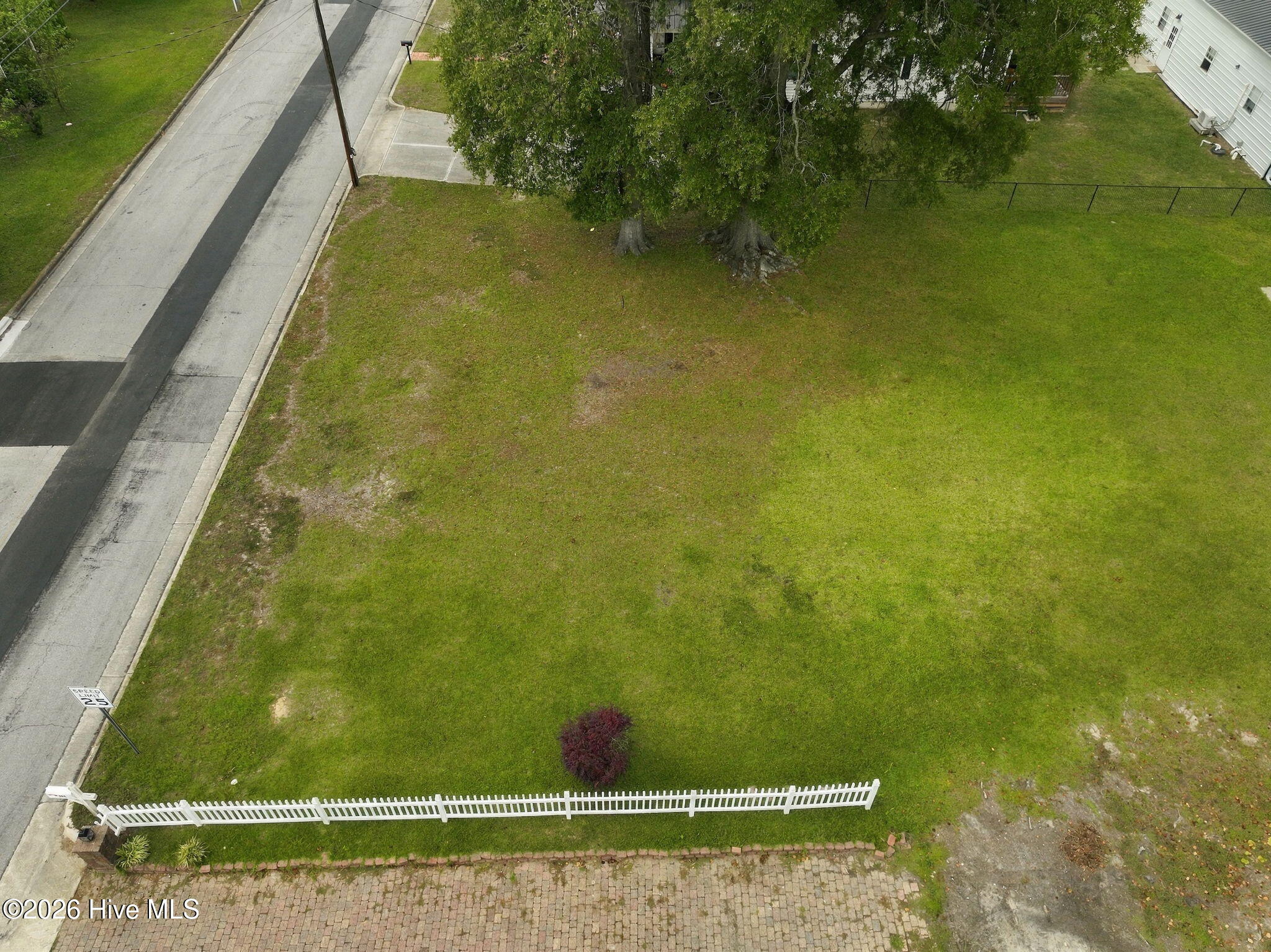 302 E Hargett Street Property Photo 6
