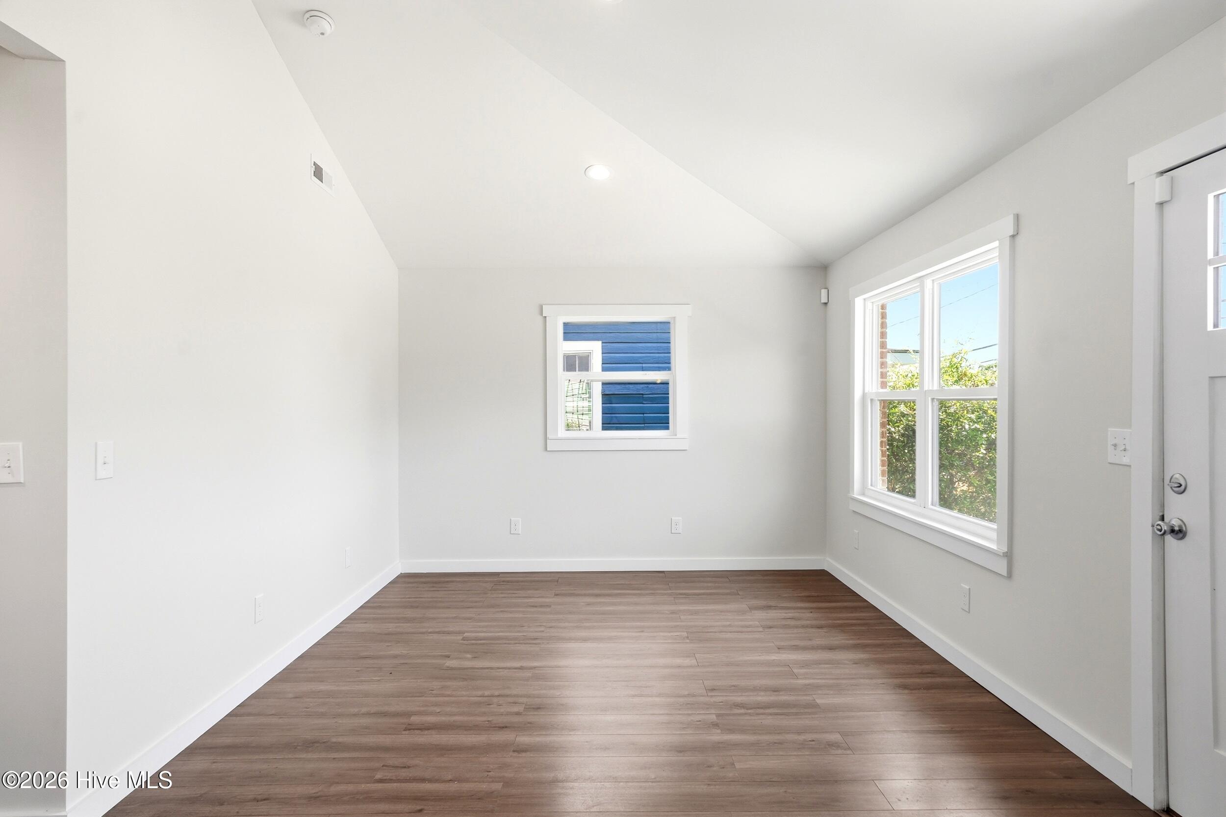 1307 S 7th Street Property Photo 3