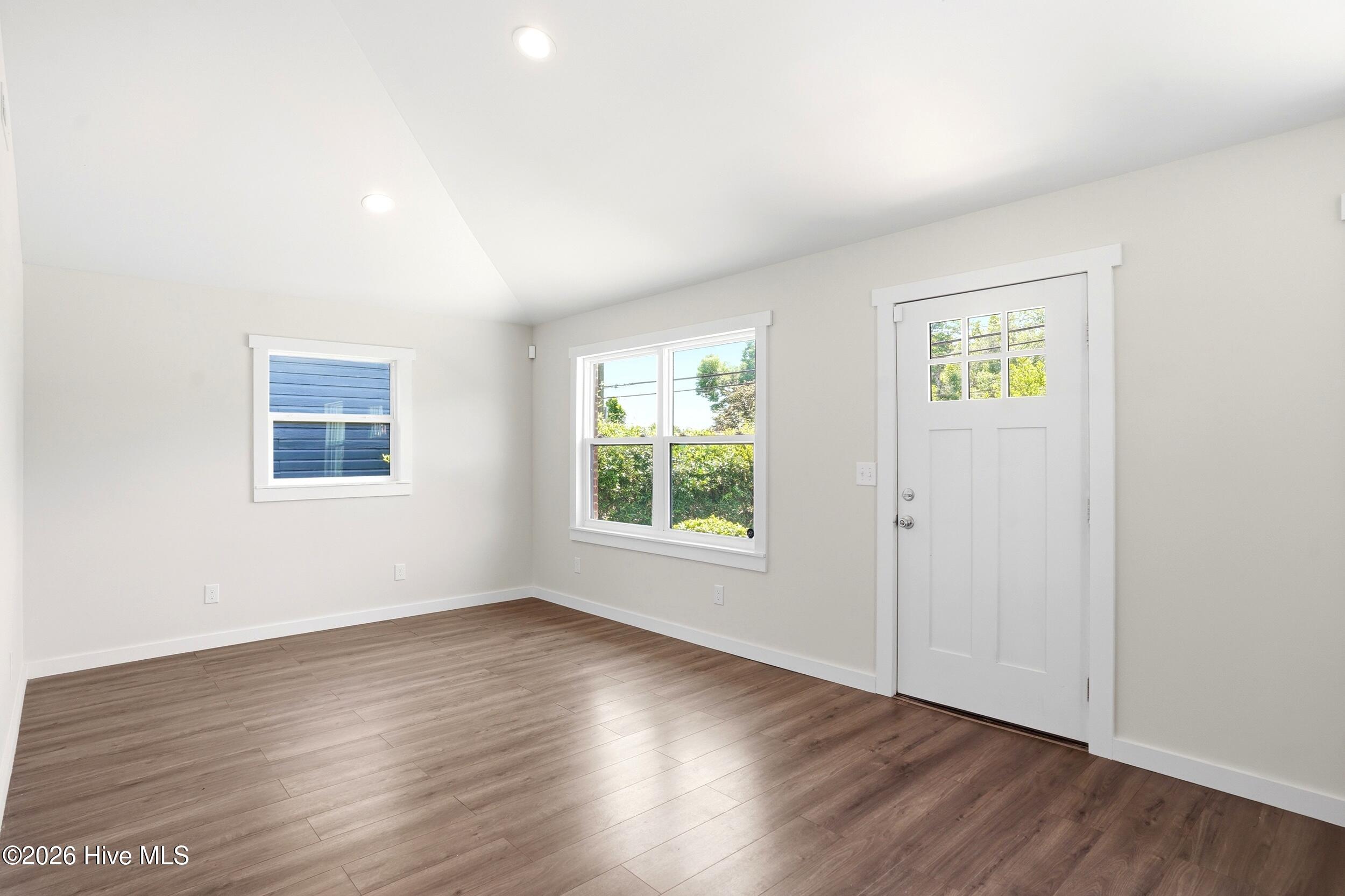 1307 S 7th Street Property Photo 4