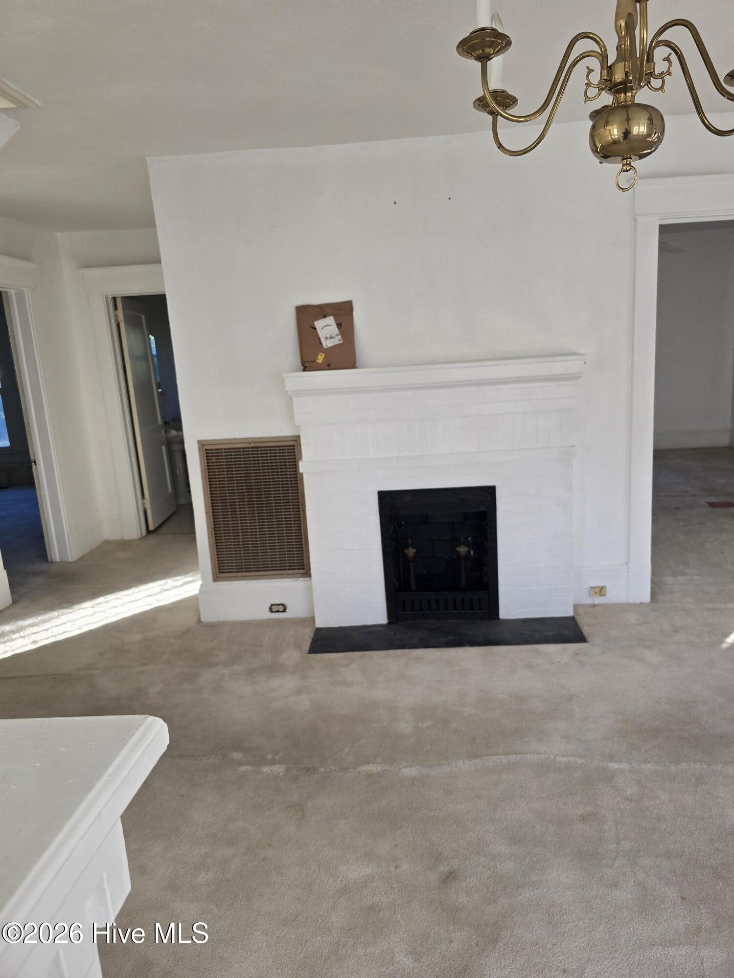 201 N Southerland Street Property Photo 10