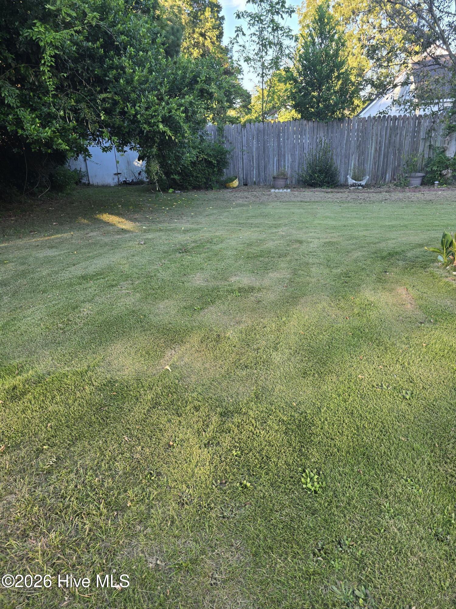 201 N Southerland Street Property Photo 18