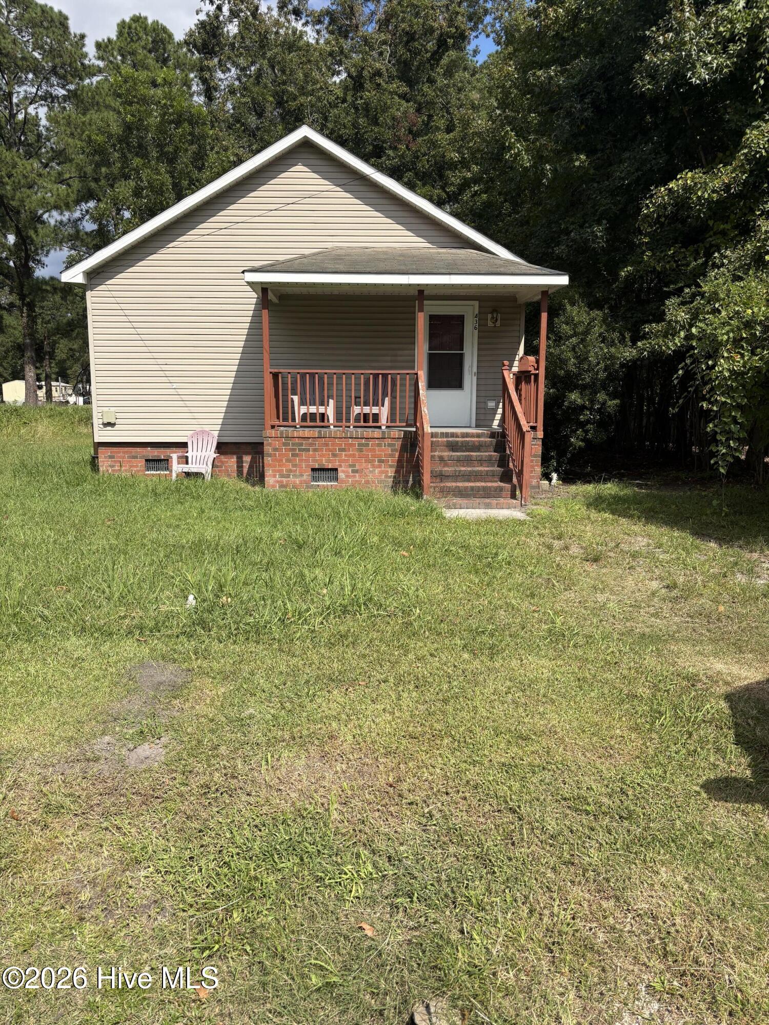 436 W Pantego Street Property Photo 2