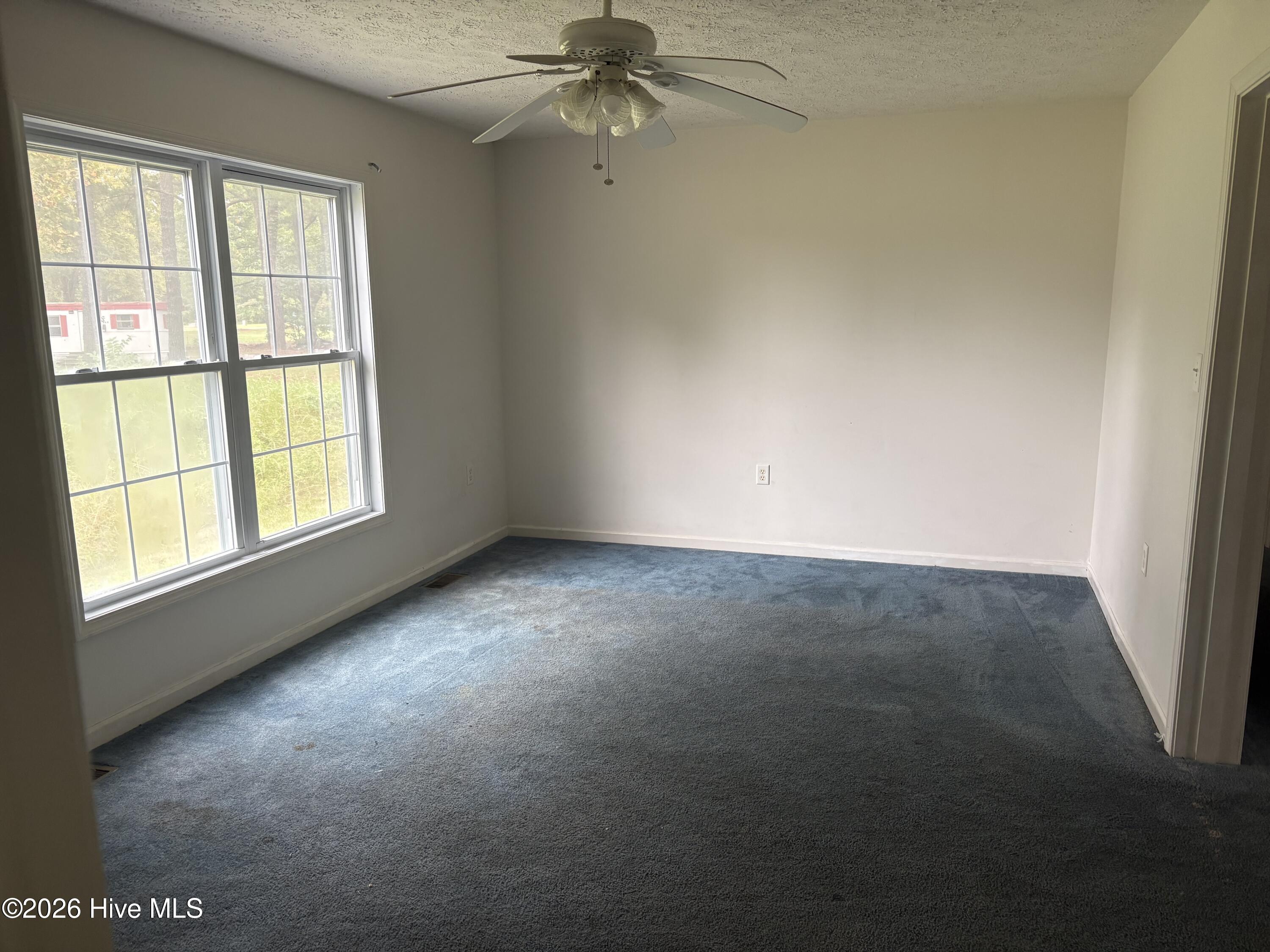 436 W Pantego Street Property Photo 18