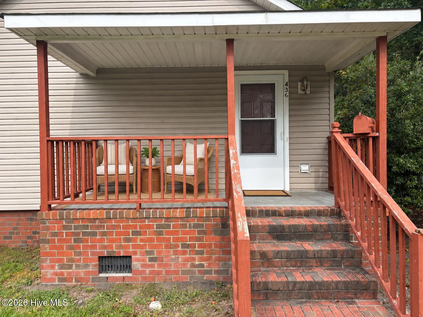 436 W Pantego Street Property Photo 20