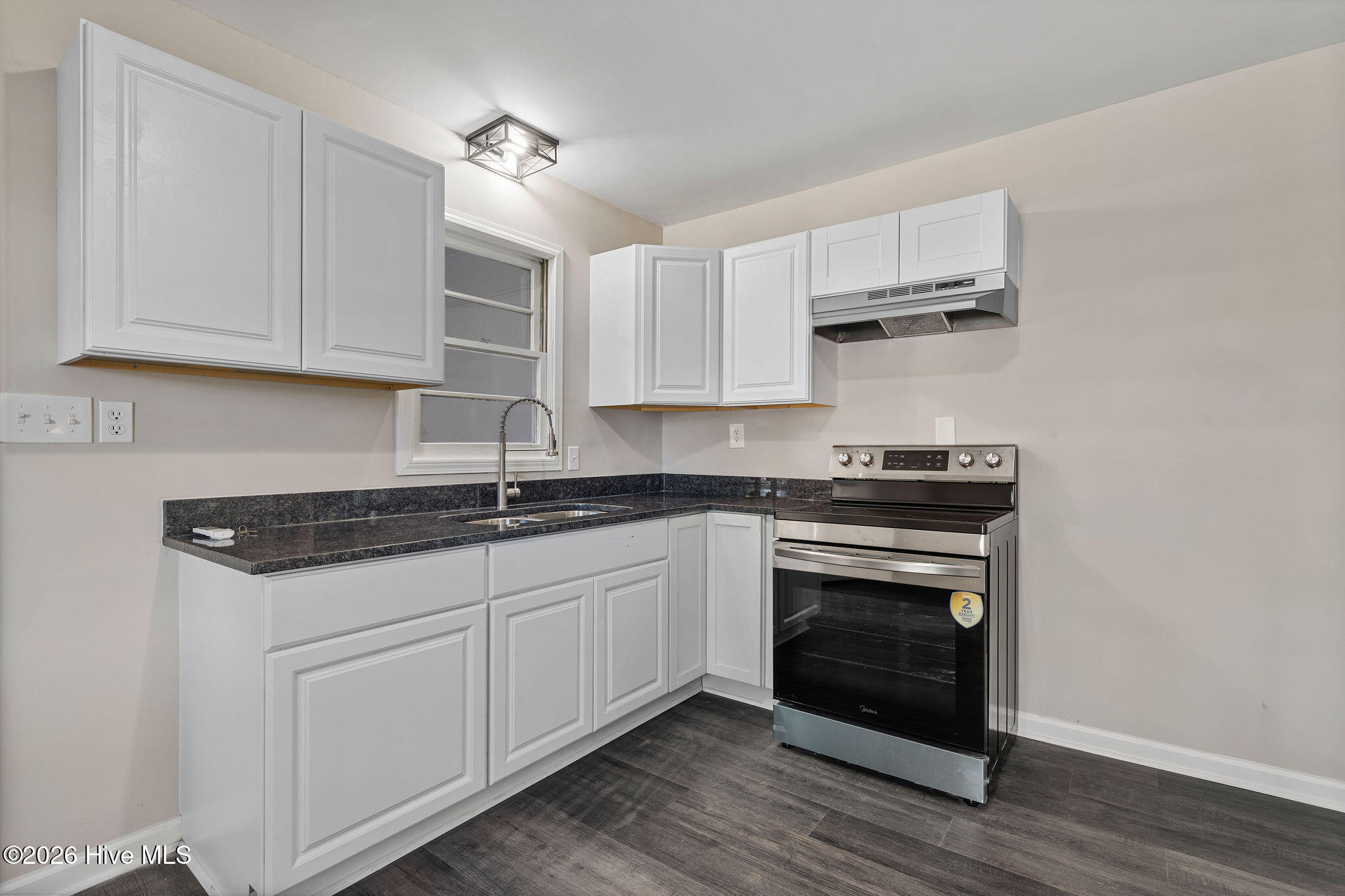 6709 Garrett Road Property Photo 8