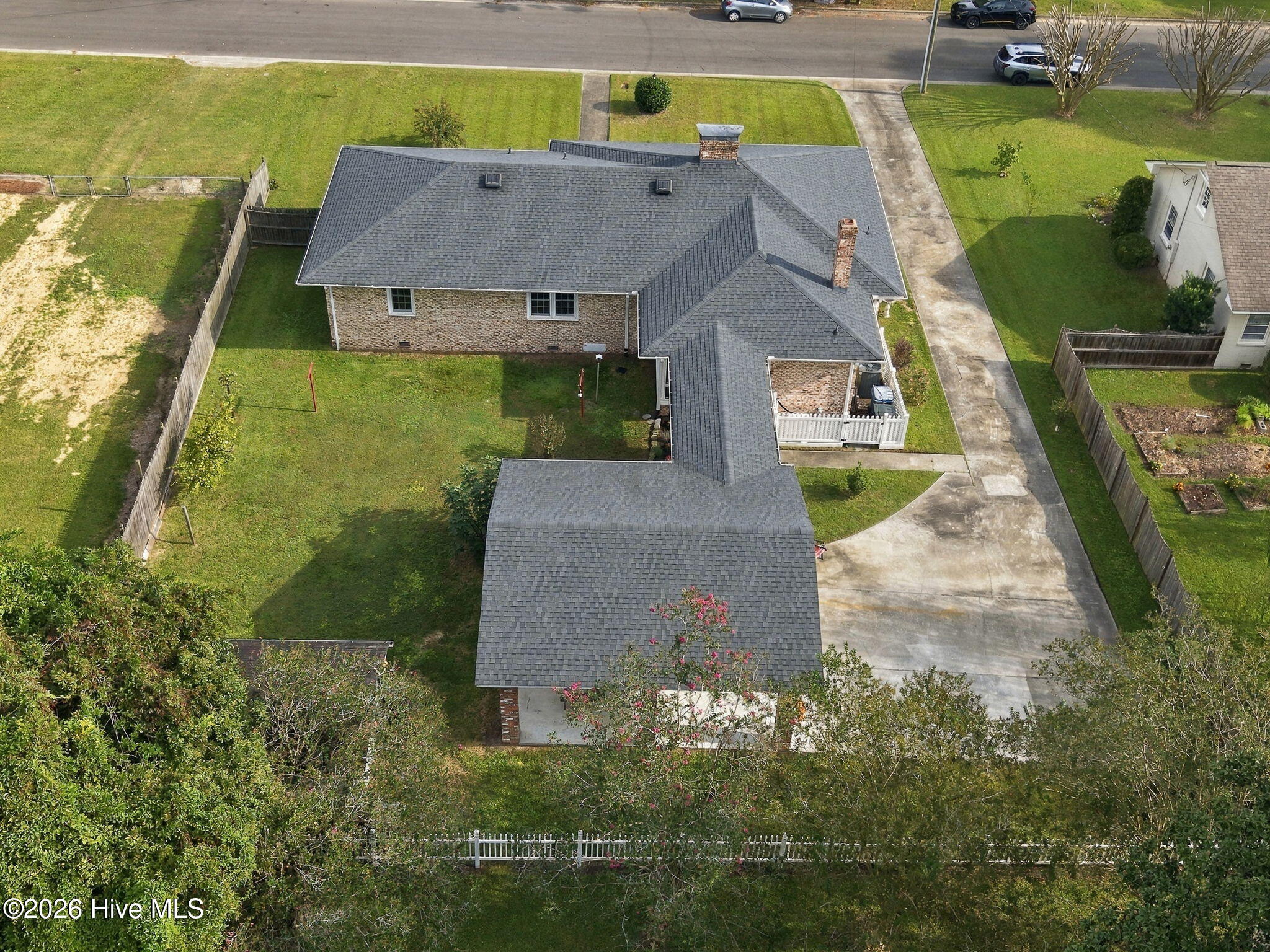 109 W 13th Street Property Photo 7