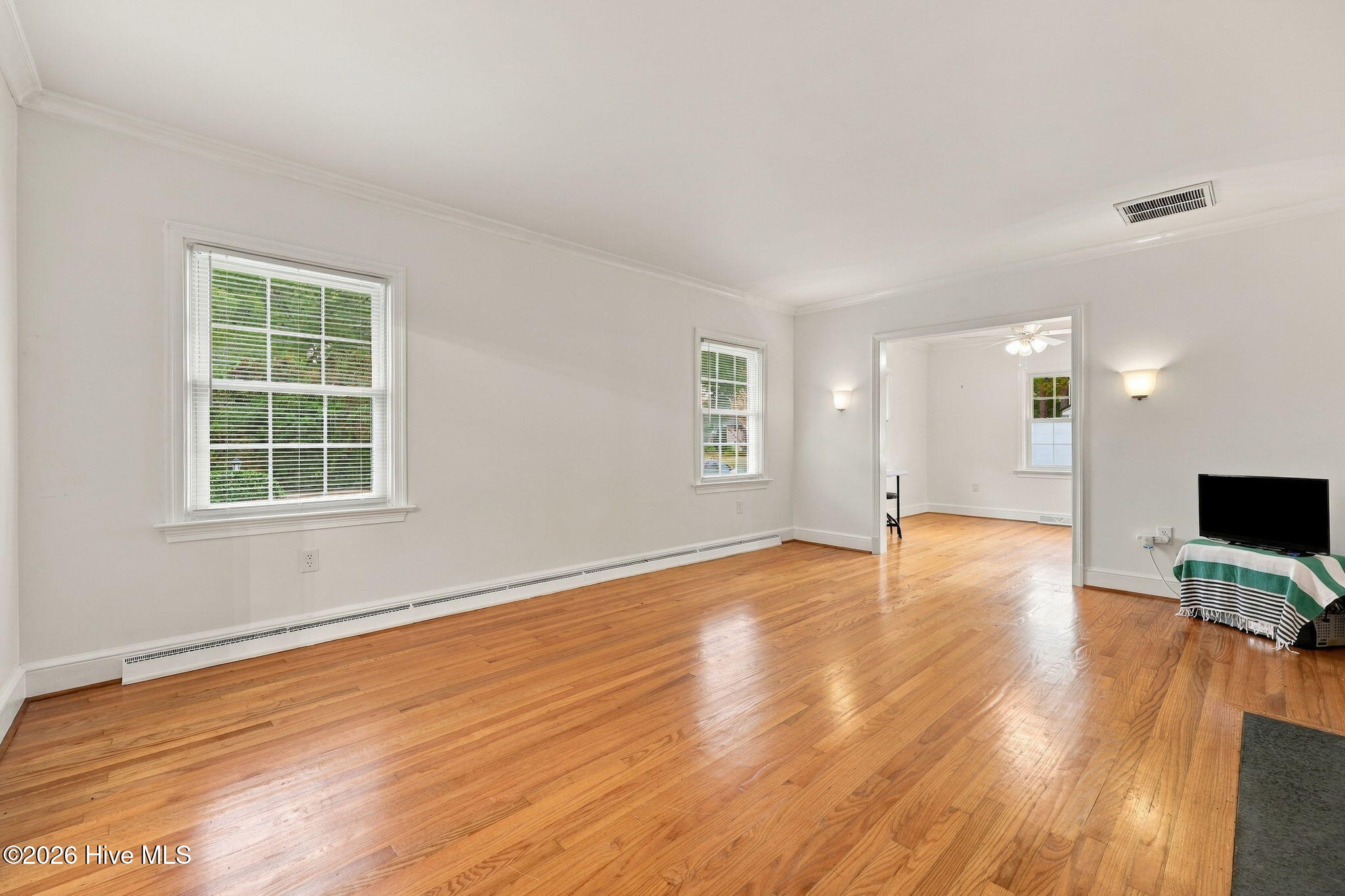 109 W 13th Street Property Photo 15
