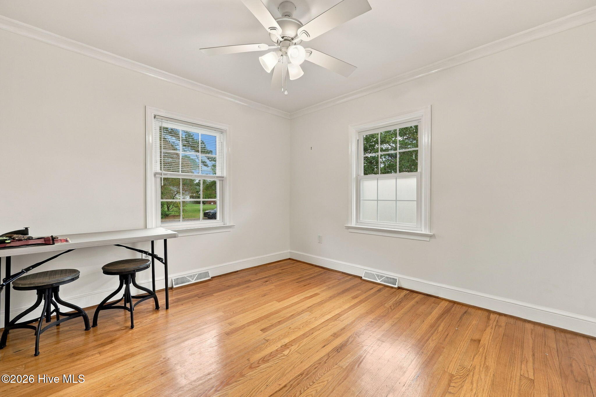 109 W 13th Street Property Photo 19