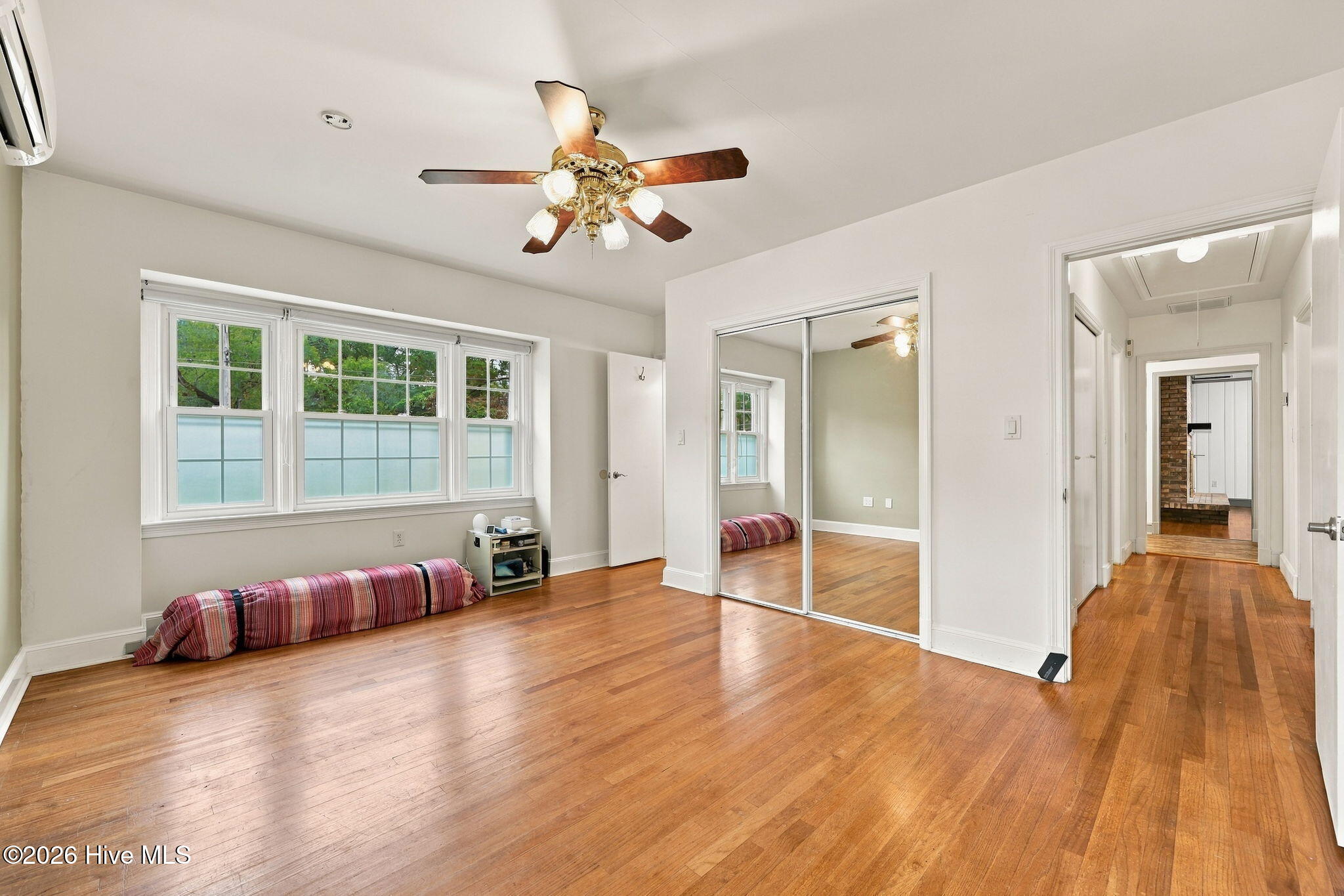 109 W 13th Street Property Photo 37