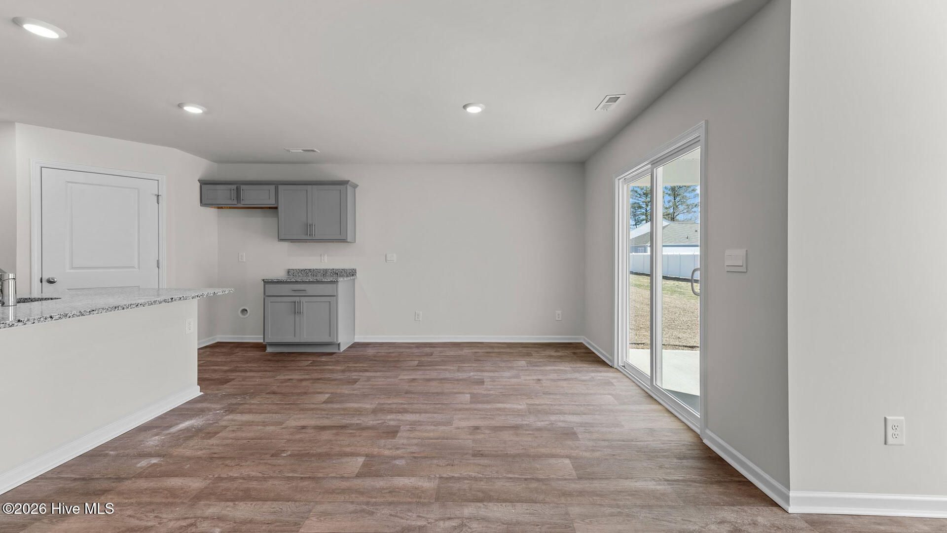 1404 Brice Court Property Photo 19