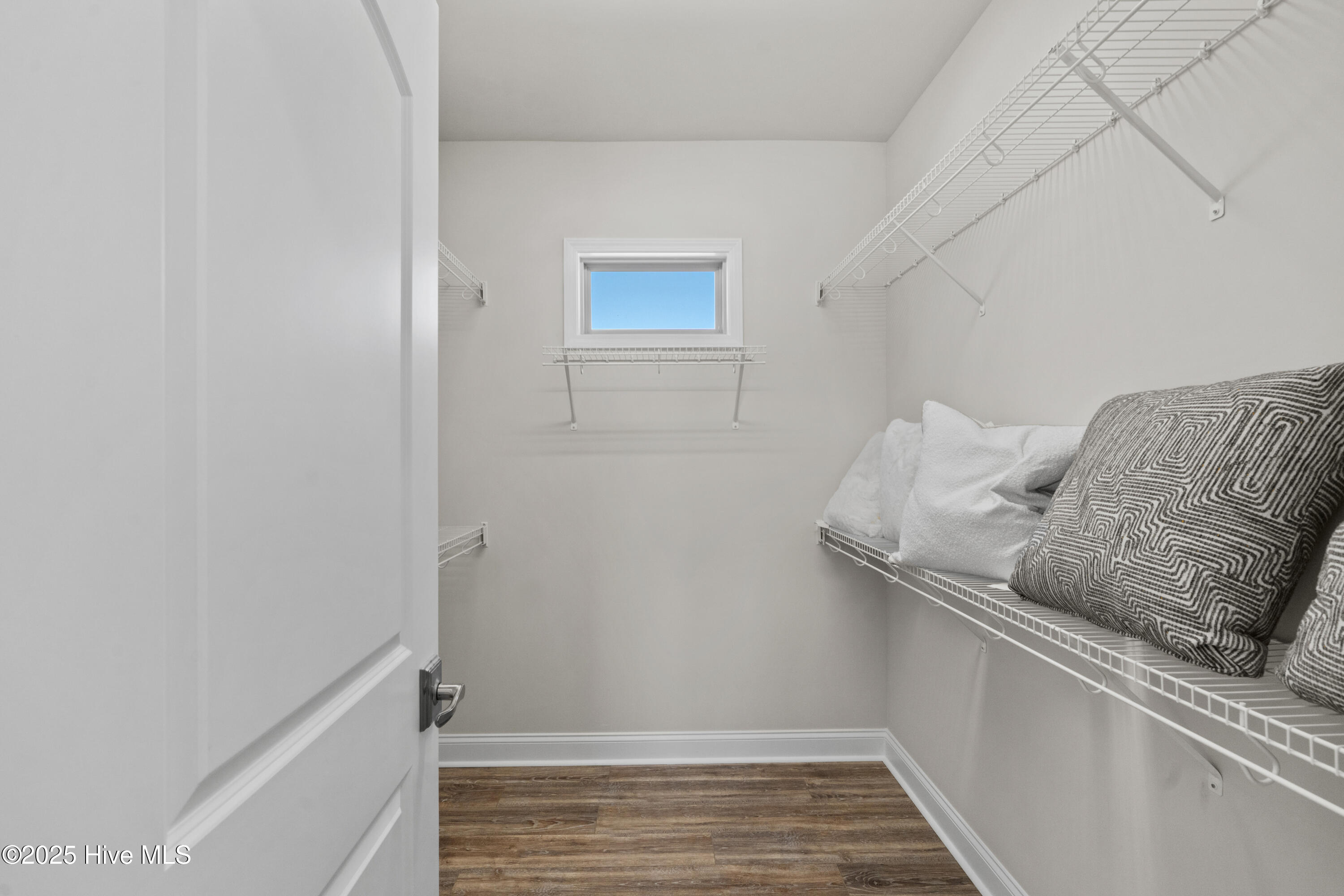 1060 Northbridge Court Nw Property Photo 29