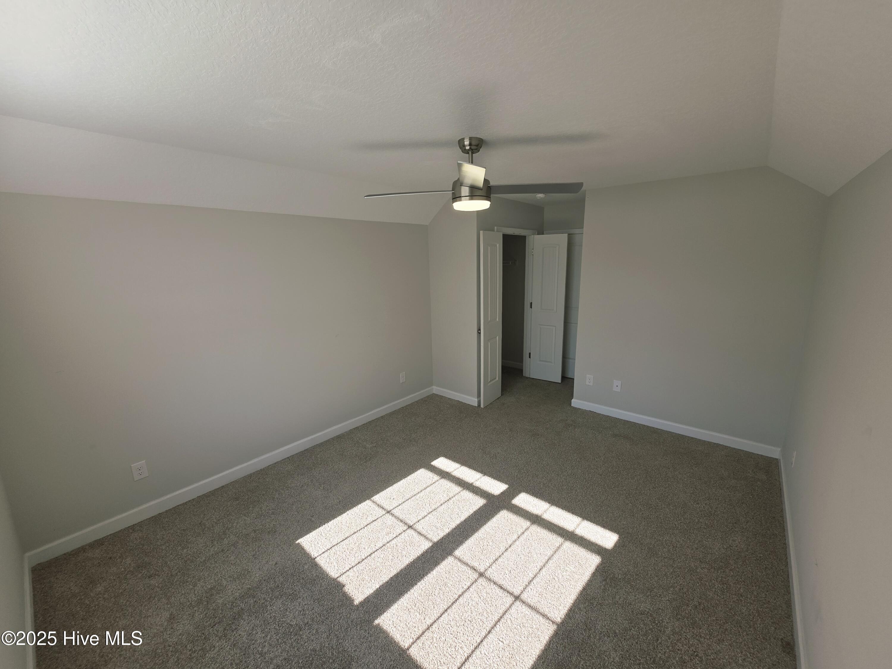 1106 Carteret Manor Drive Property Photo 2