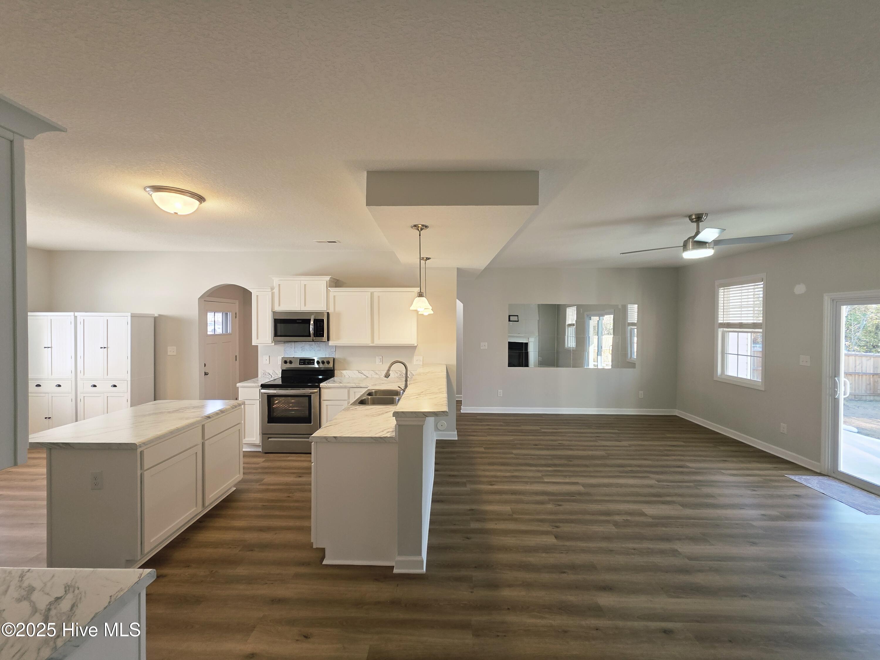 1106 Carteret Manor Drive Property Photo 10