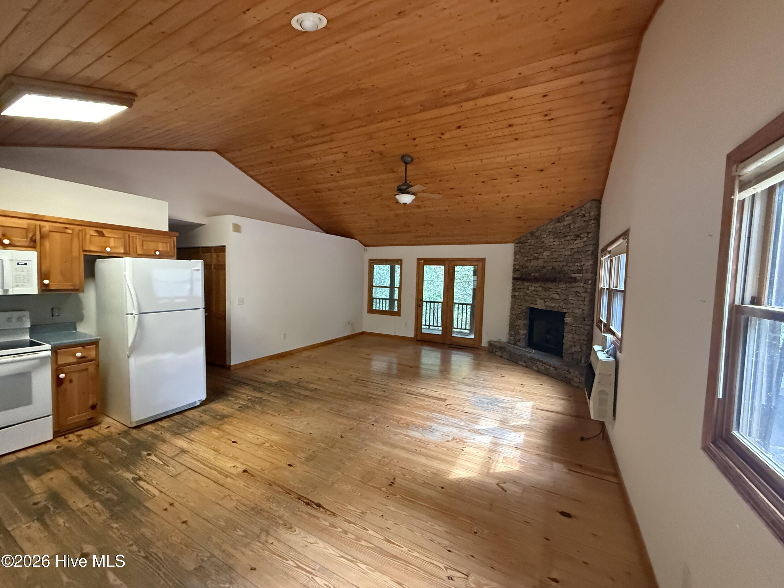 133 Fox Trot Lane Property Photo 2