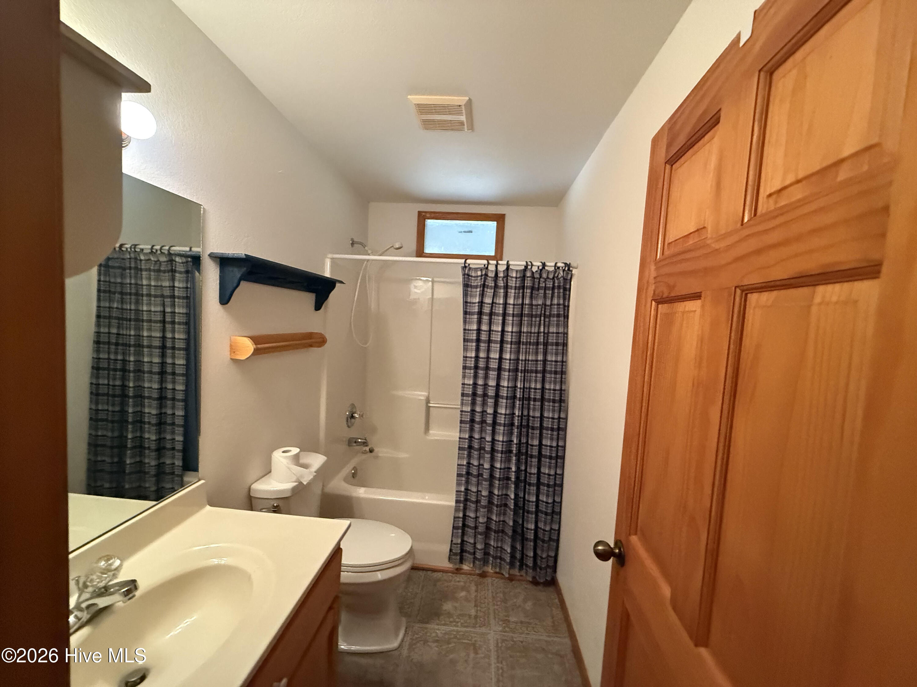 133 Fox Trot Lane Property Photo 4